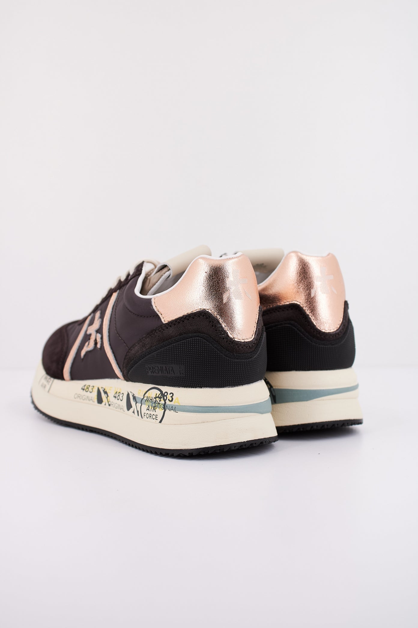 PREMIATA CONNY en color NEGRO (4)