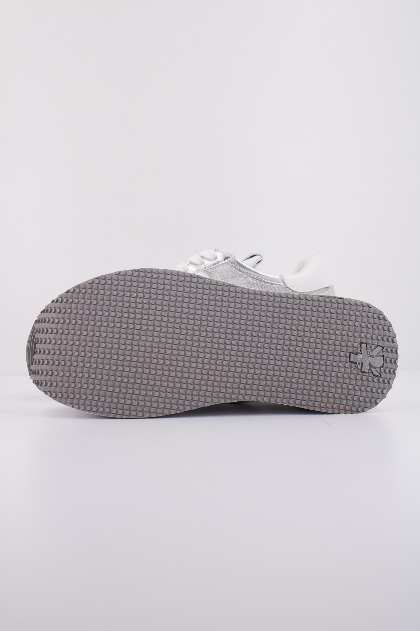 PREMIATA BETH en color GRIS (5)