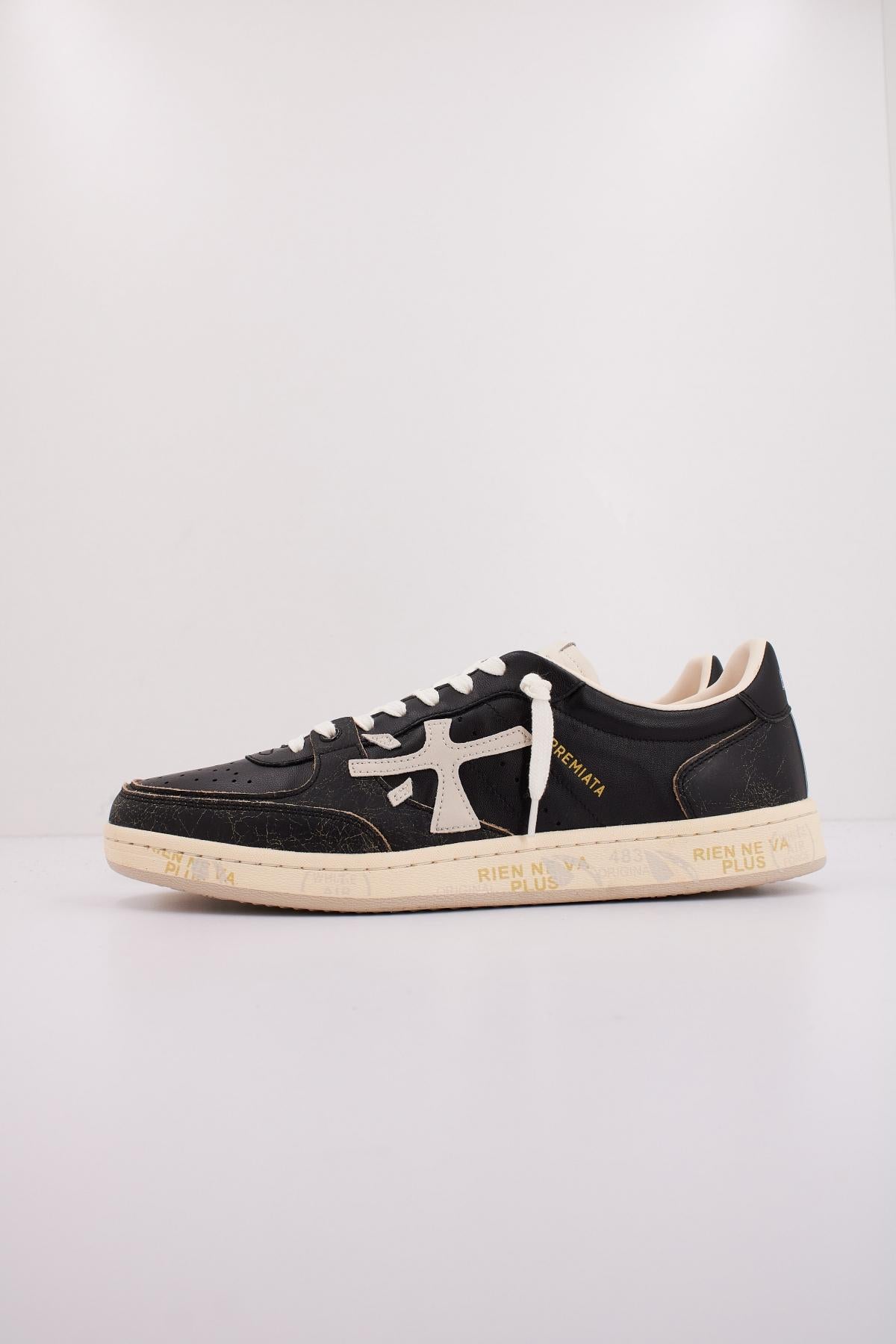 PREMIATA CLAY en color NEGRO (1)