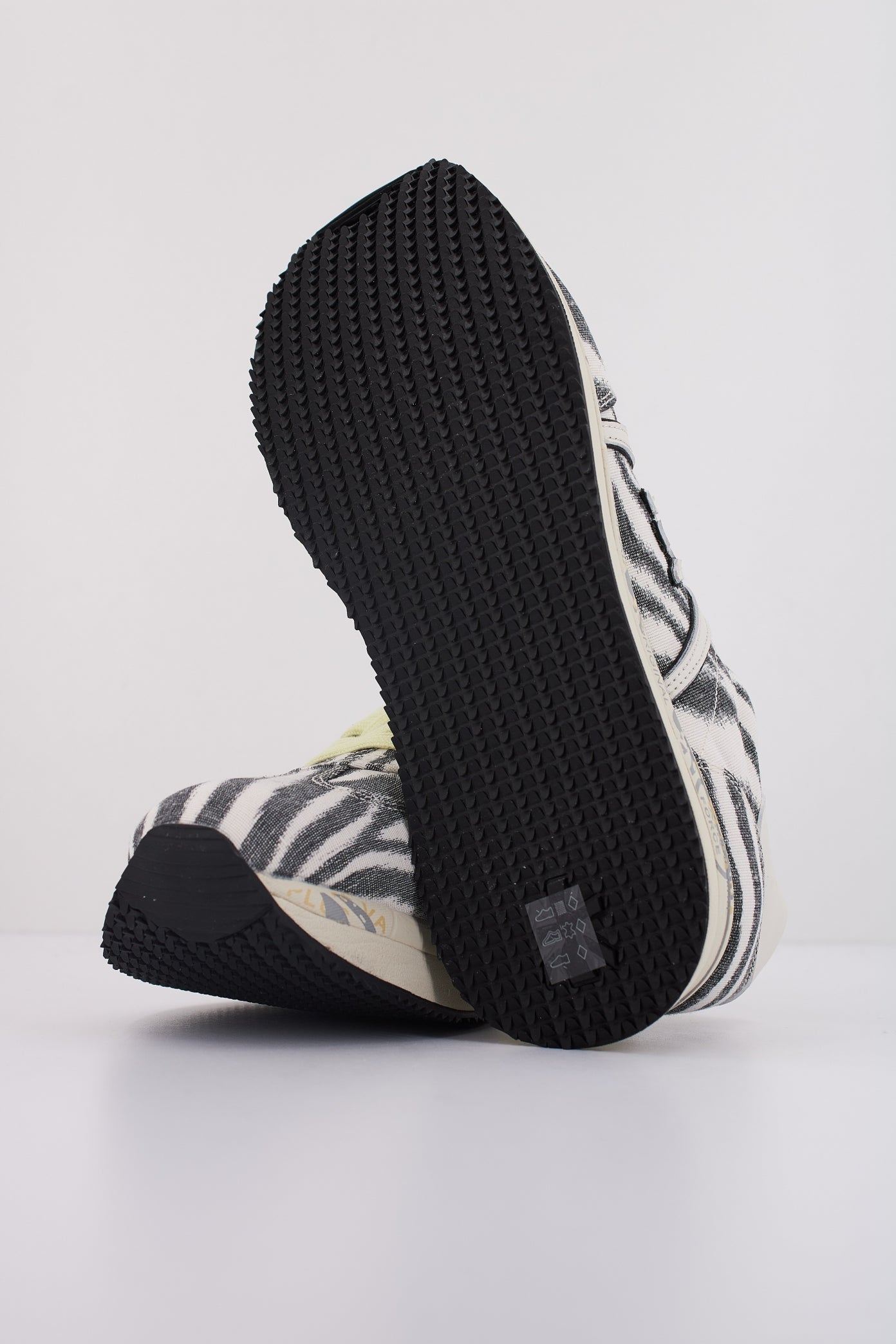 PREMIATA CONNY en color ANIMAL PRINT (5)