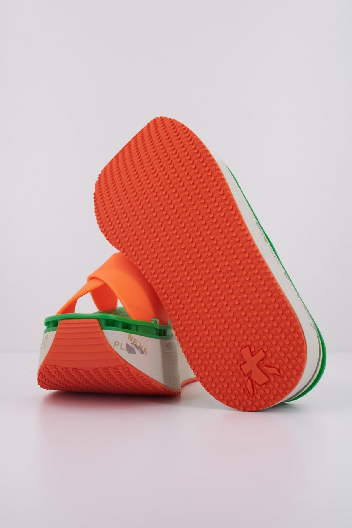 PREMIATA MOURA en color NARANJA (5)