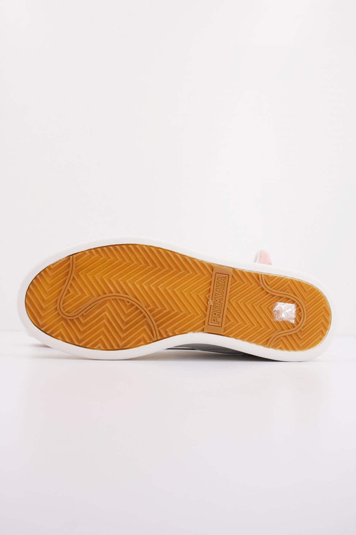 PREMIATA QUINND en color BLANCO (5)