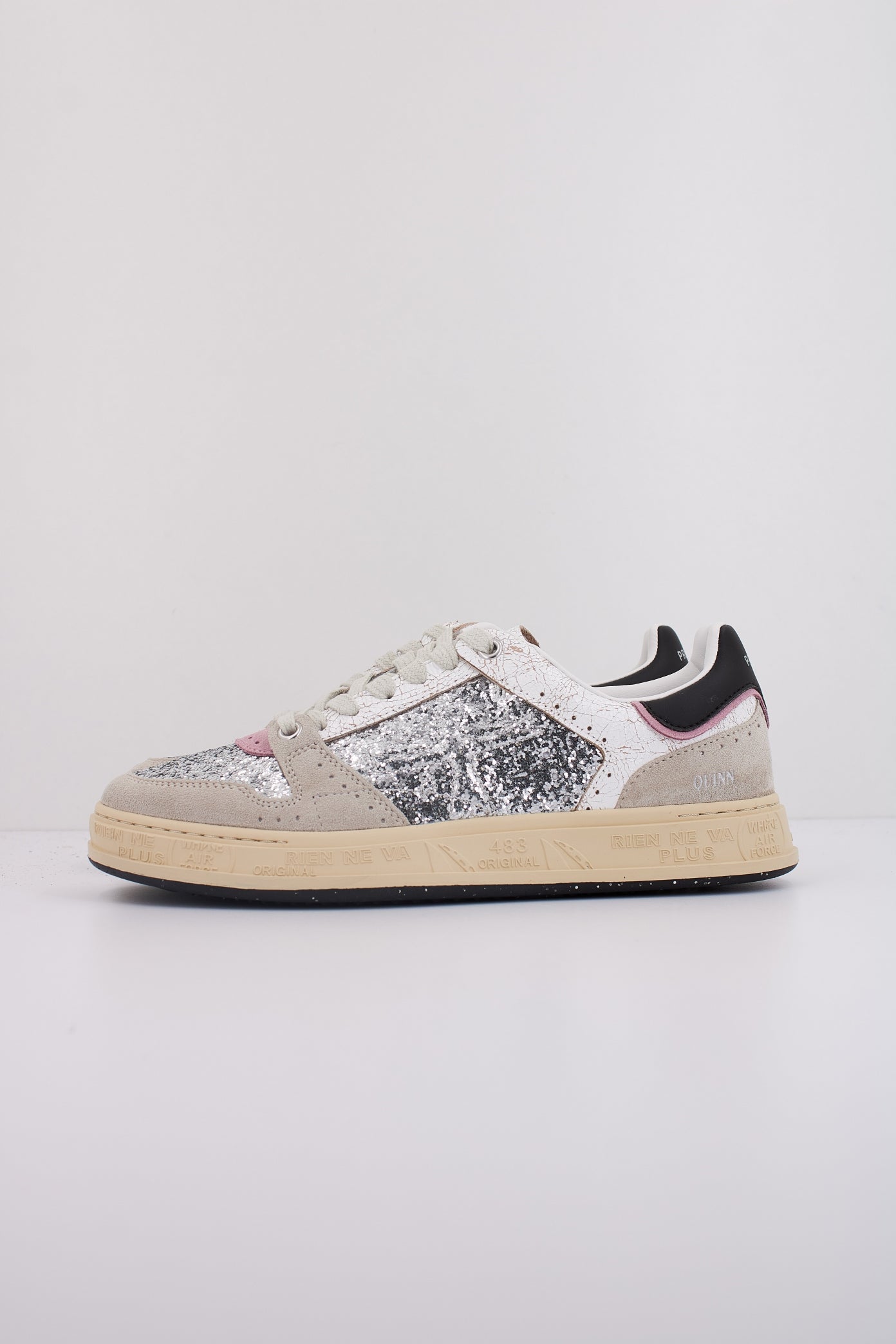 PREMIATA QUINND en color GRIS (1)