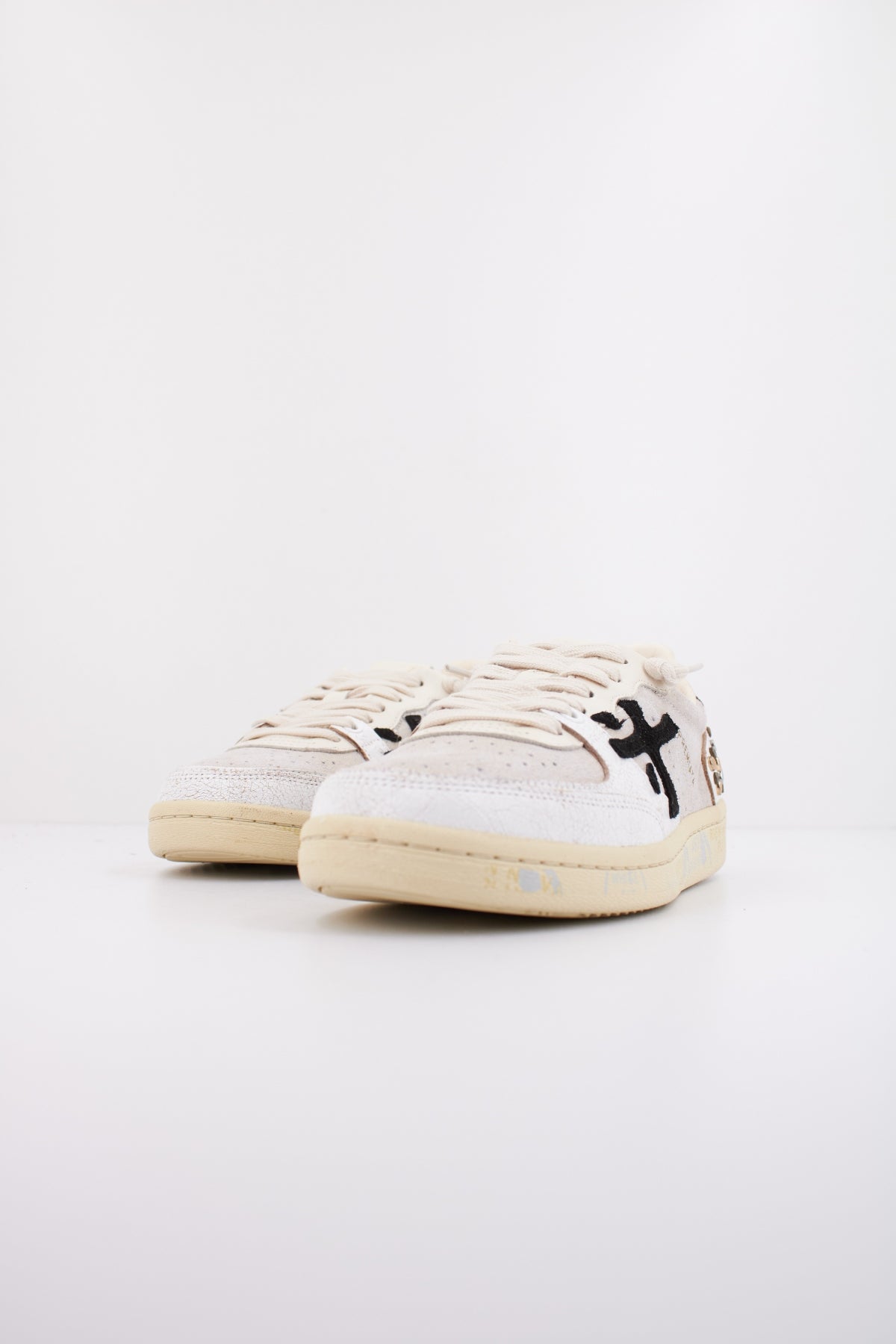 PREMIATA BSKTCLAD en color BEIS (2)