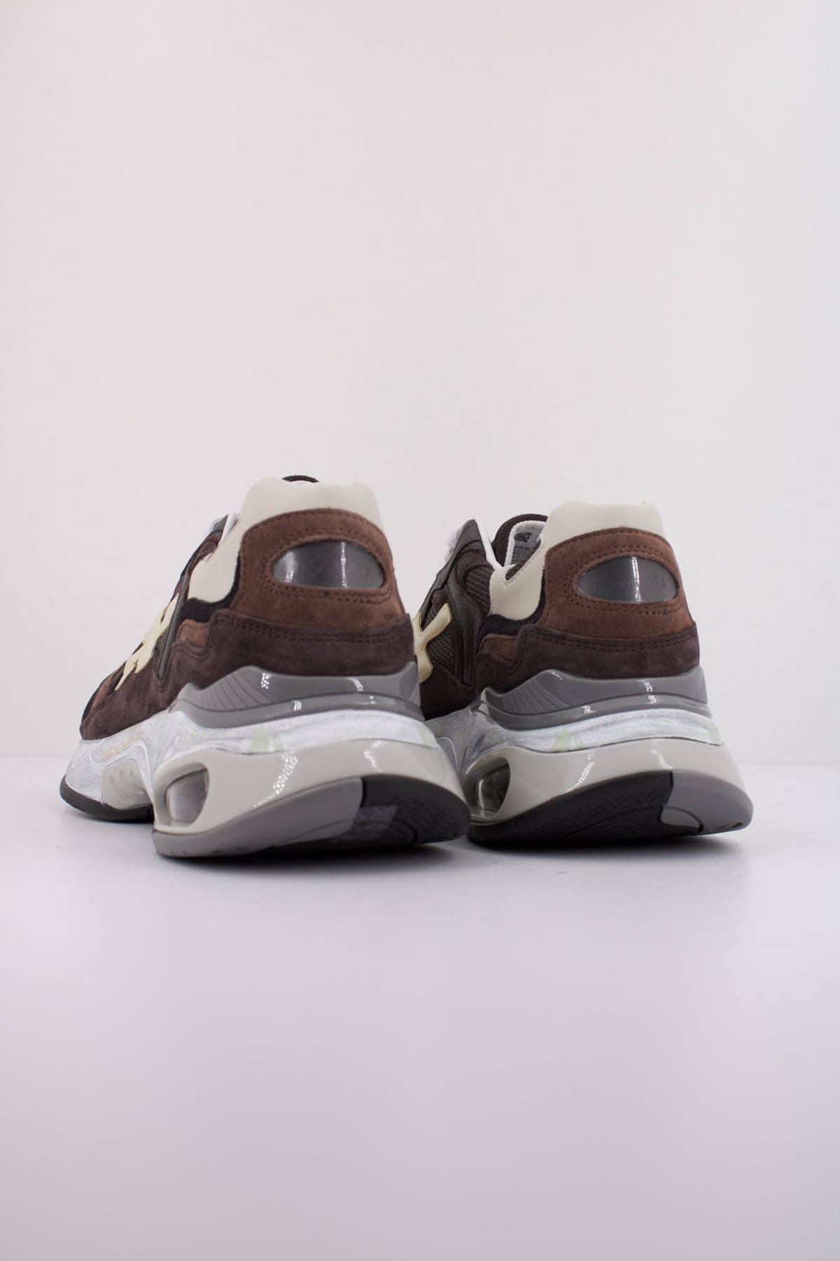 PREMIATA SHARKY en color MARRON (4)