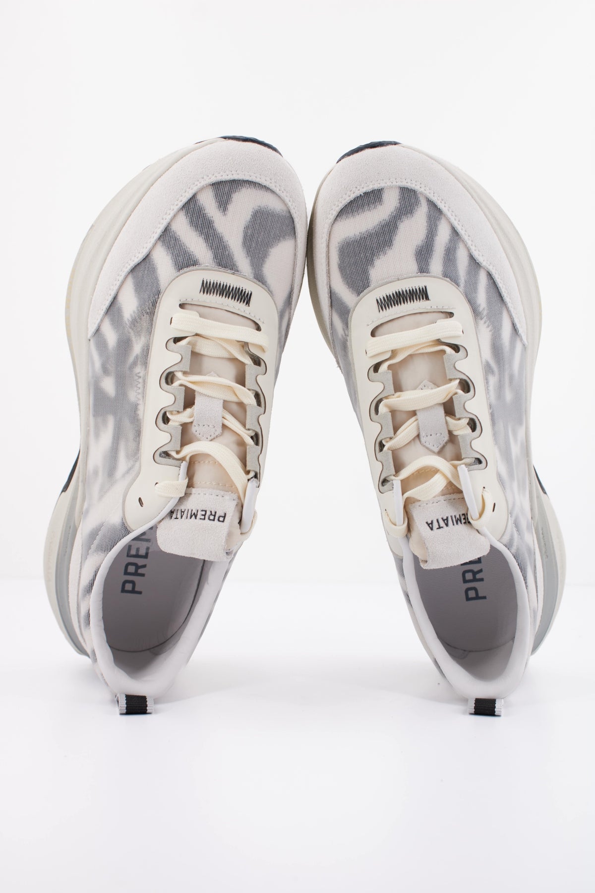 PREMIATA HILL en color BLANCO (3)