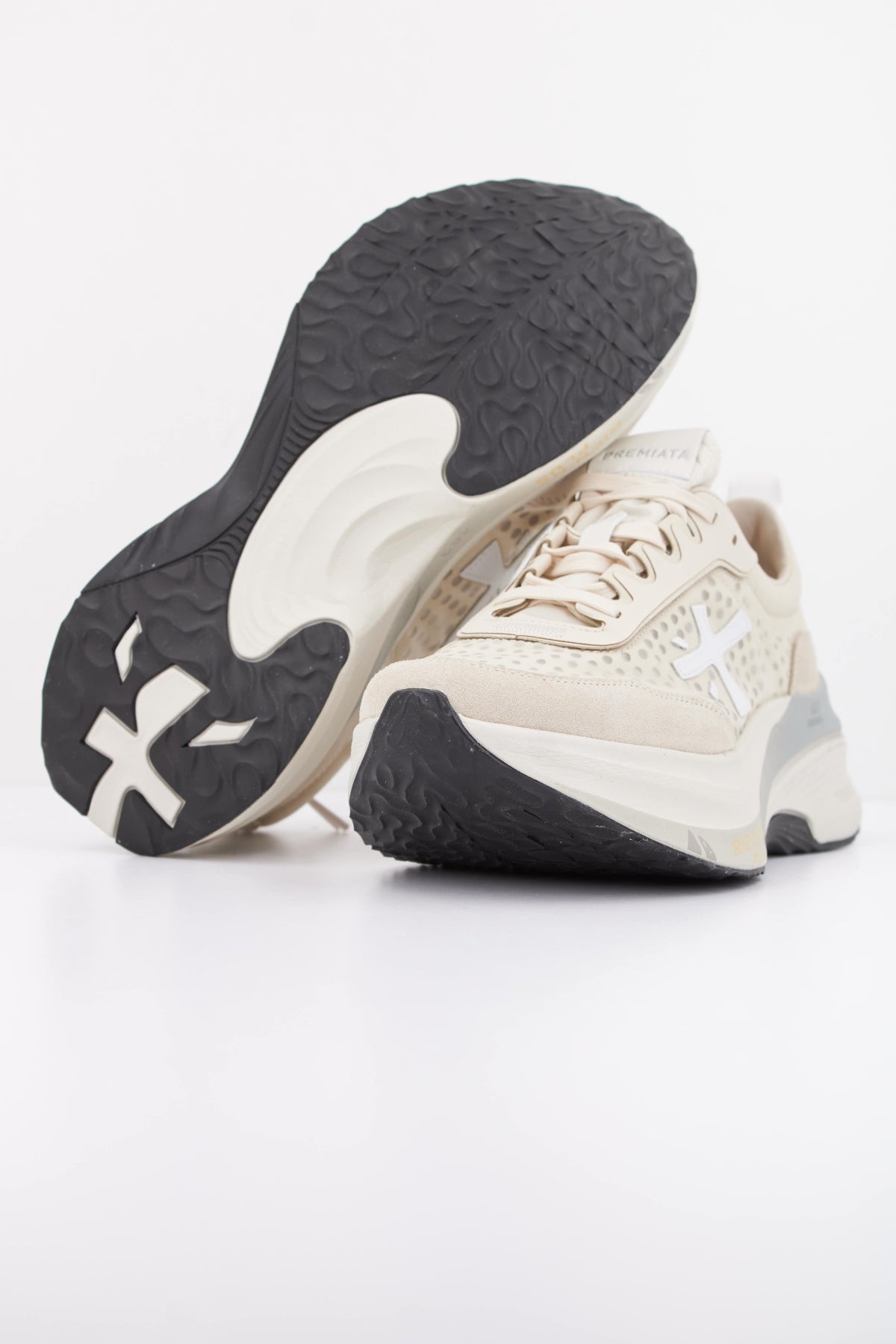 PREMIATA HILL en color BEIS (5)