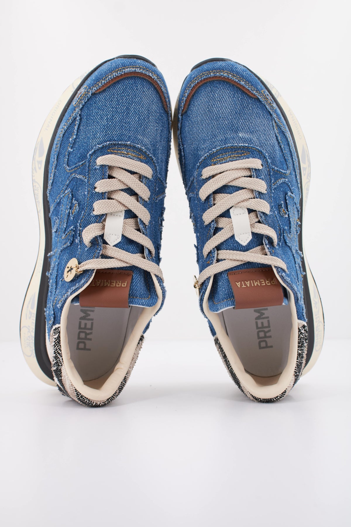 PREMIATA LAURYN en color AZUL (3)