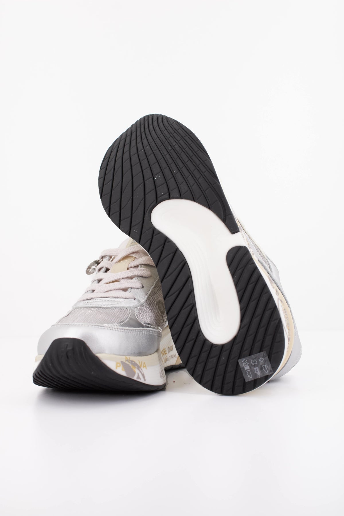 PREMIATA MOERUND en color GRIS (5)