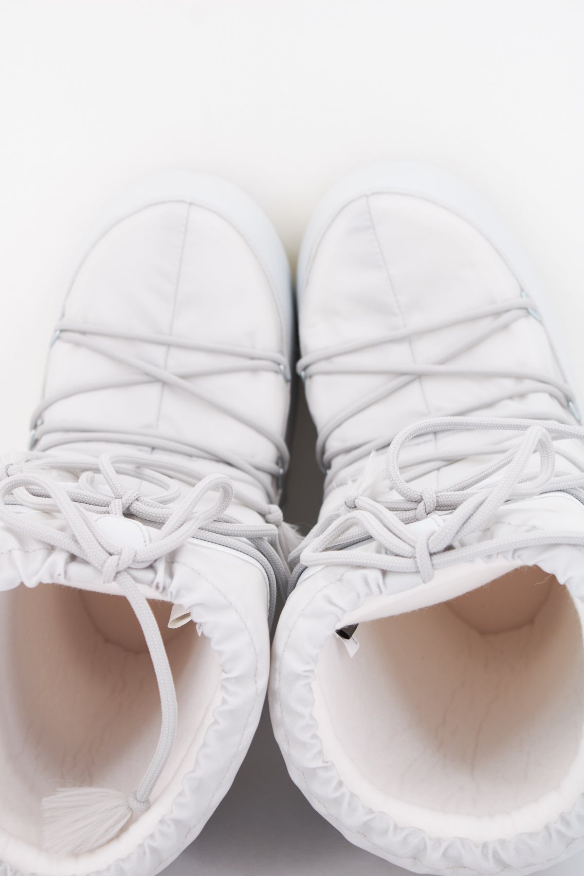 MOON BOOT en color GRIS (3)