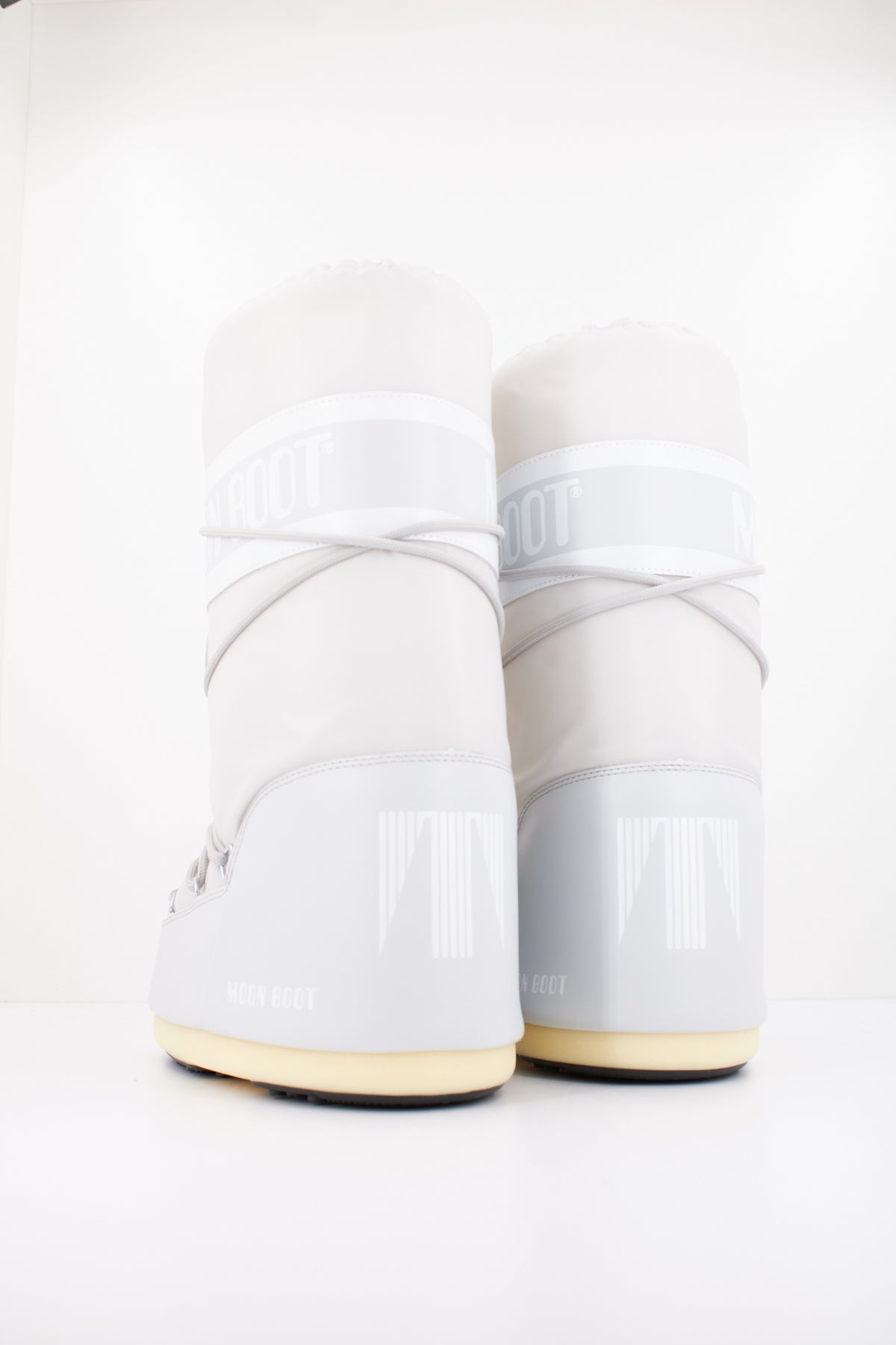 MOON BOOT ICON NYLON en color GRIS (4)