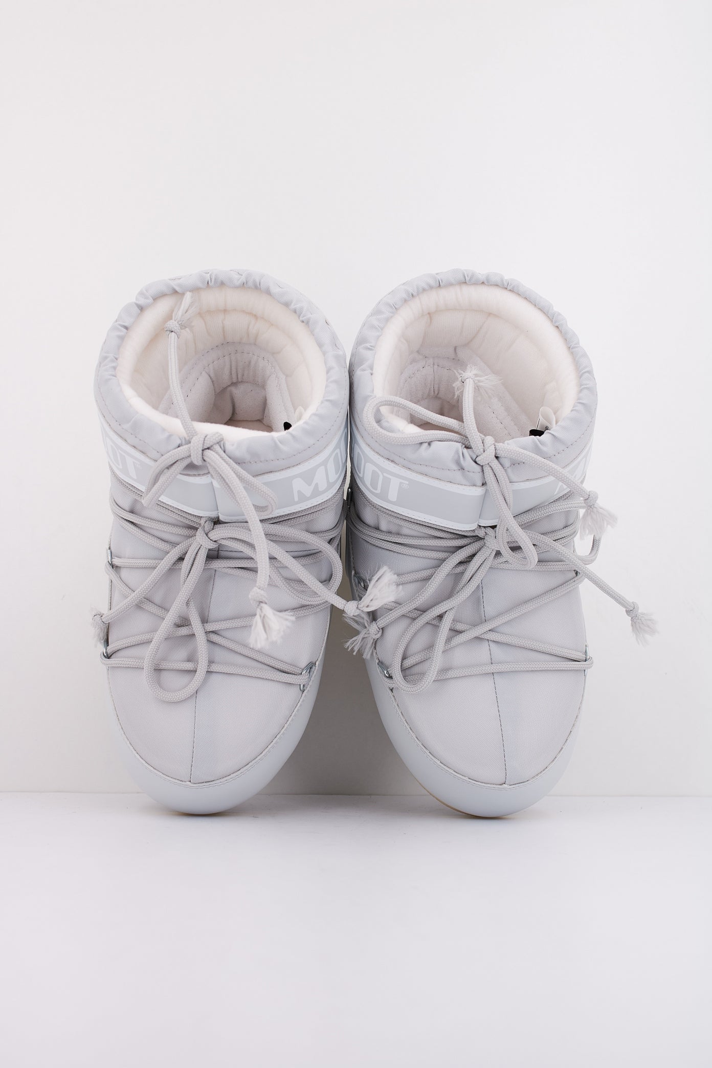 MOON BOOT MB ICON LOW NY en color GRIS (3)