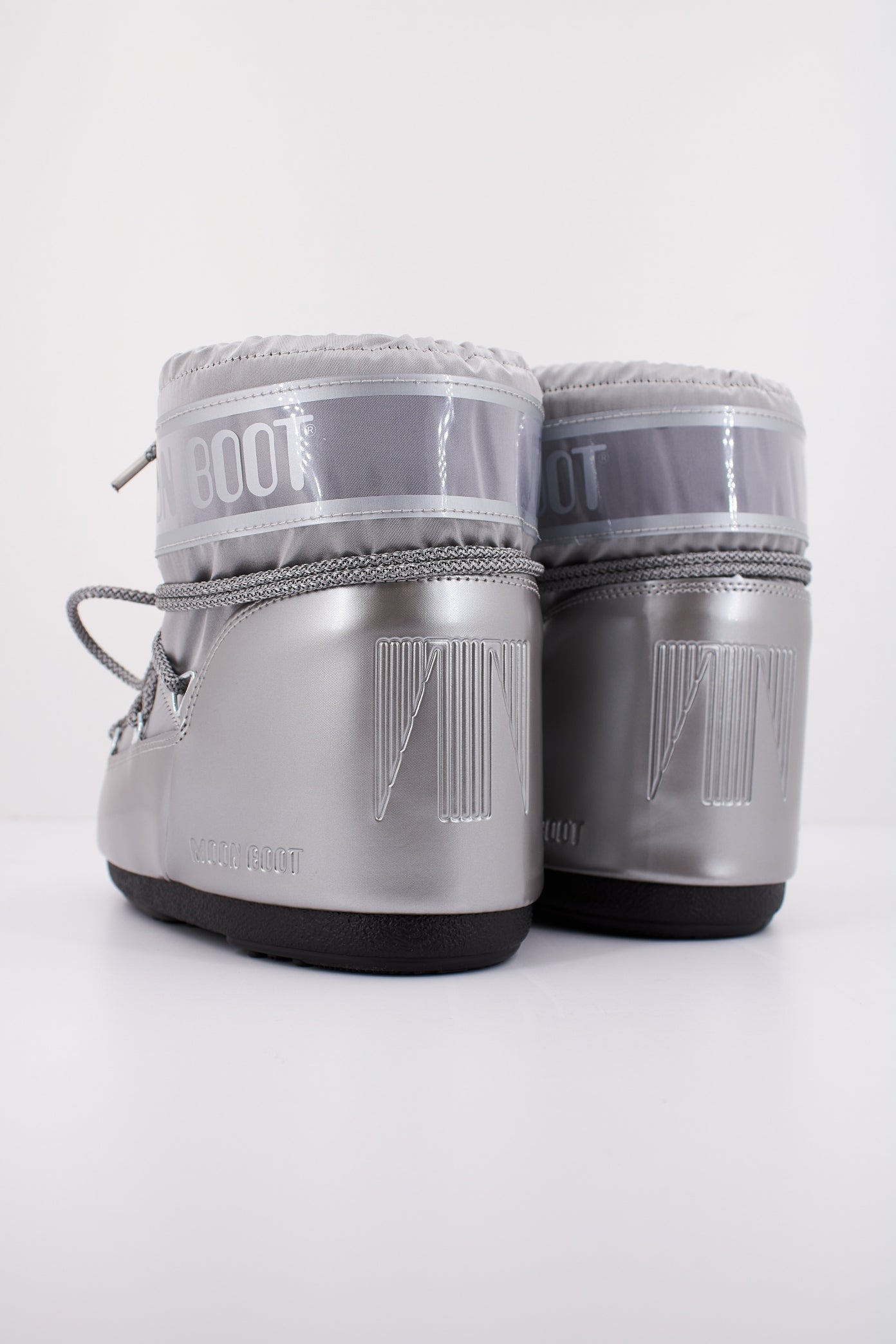 MOON BOOT MB ICON LOW GLANC en color GRIS (4)