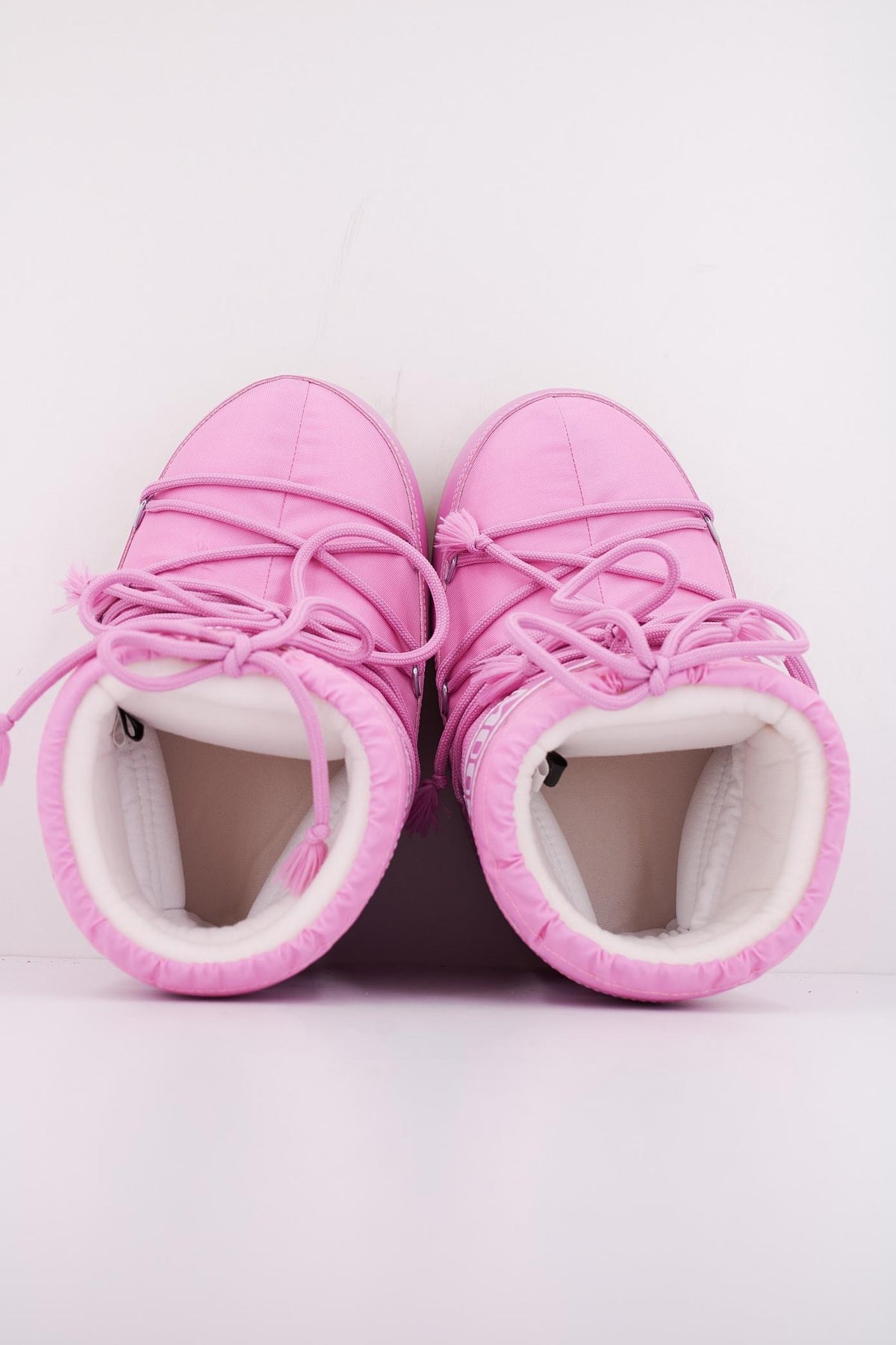 MOON BOOT ICON LOW NYLON en color ROSA (3)