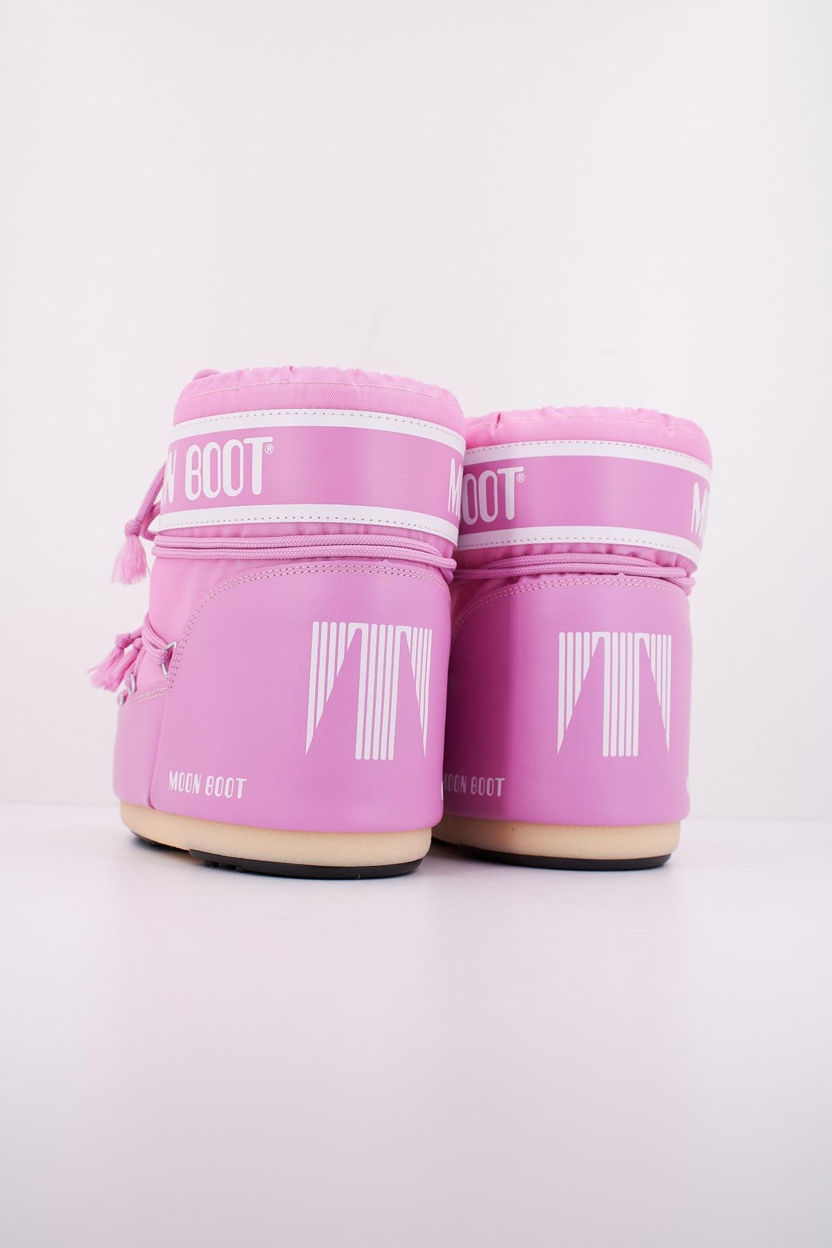 MOON BOOT ICON LOW NYLON en color ROSA (4)