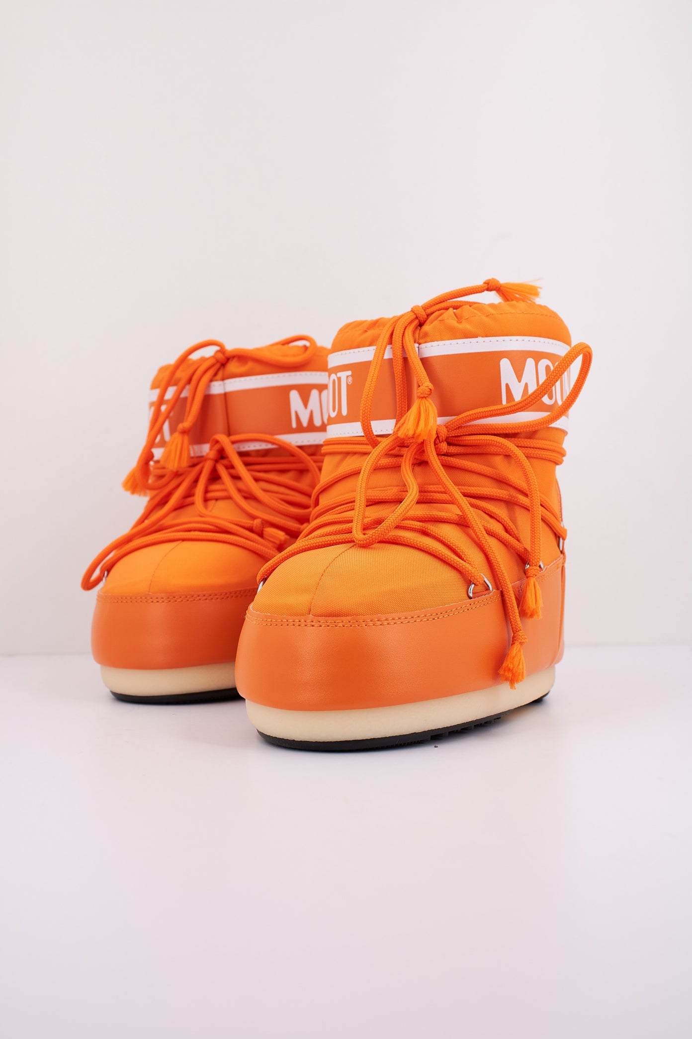 MOON BOOT MB ICON LOW NY en color NARANJA (2)