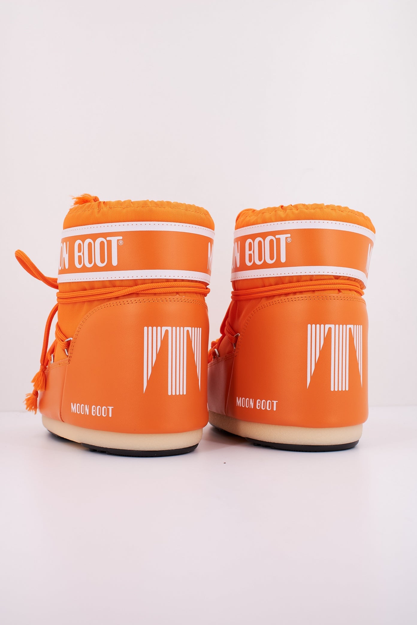 MOON BOOT MB ICON LOW NY en color NARANJA (4)
