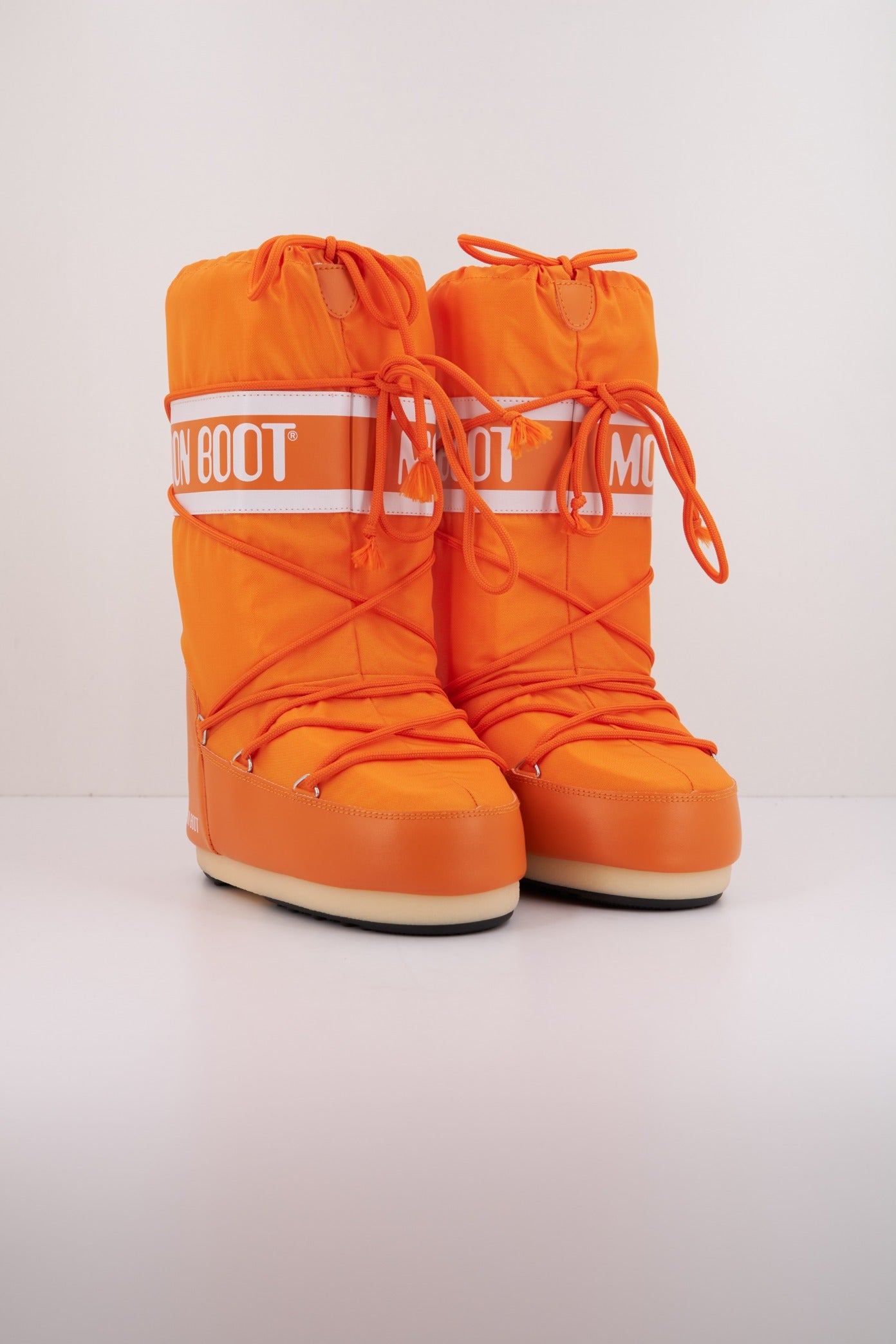 MOON BOOT ICON NYLON en color NARANJA (2)