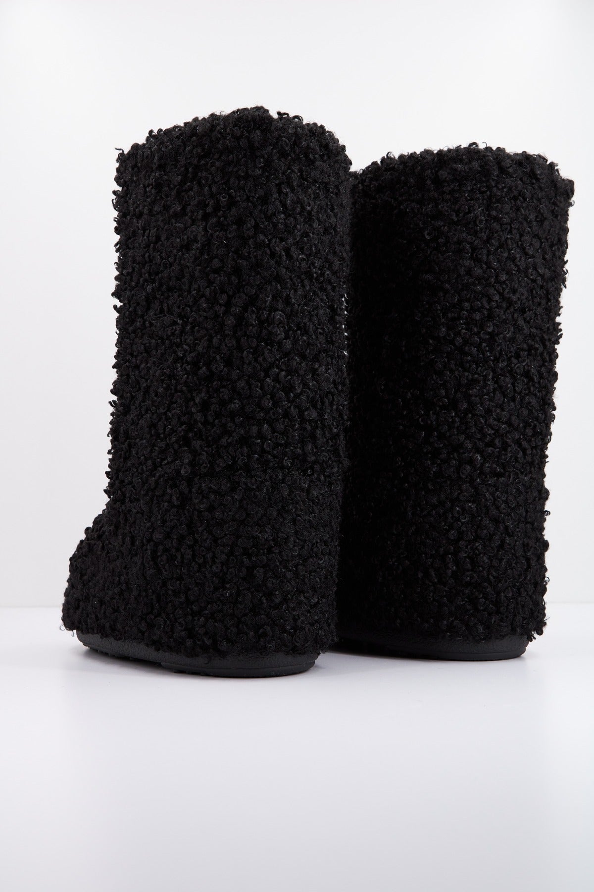 MOON BOOT MB ICON FAUX CURLY en color NEGRO (3)