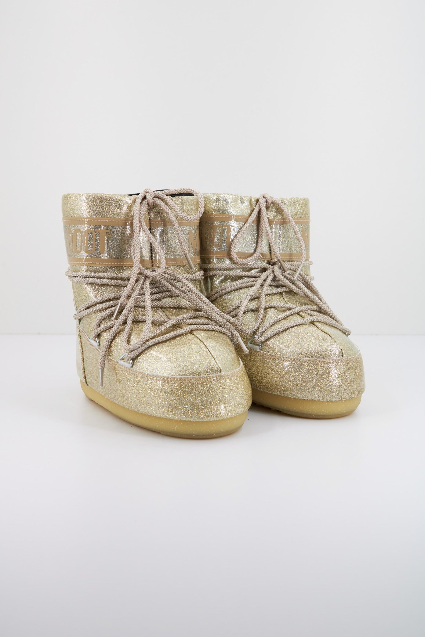 MOON BOOT MB ICON LOW GLITTER en color ORO (2)