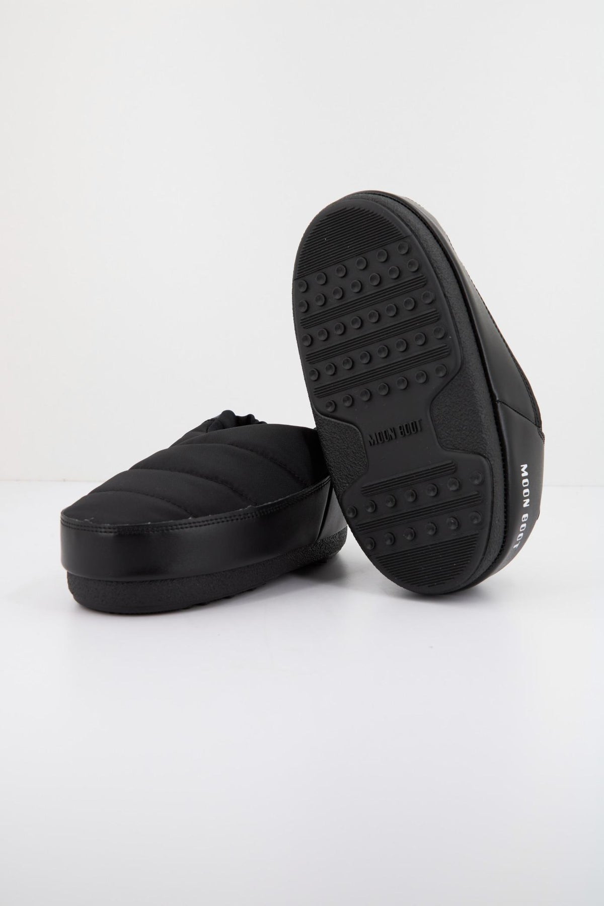 MOON BOOT SANDAL BAND NYLON en color NEGRO (4)