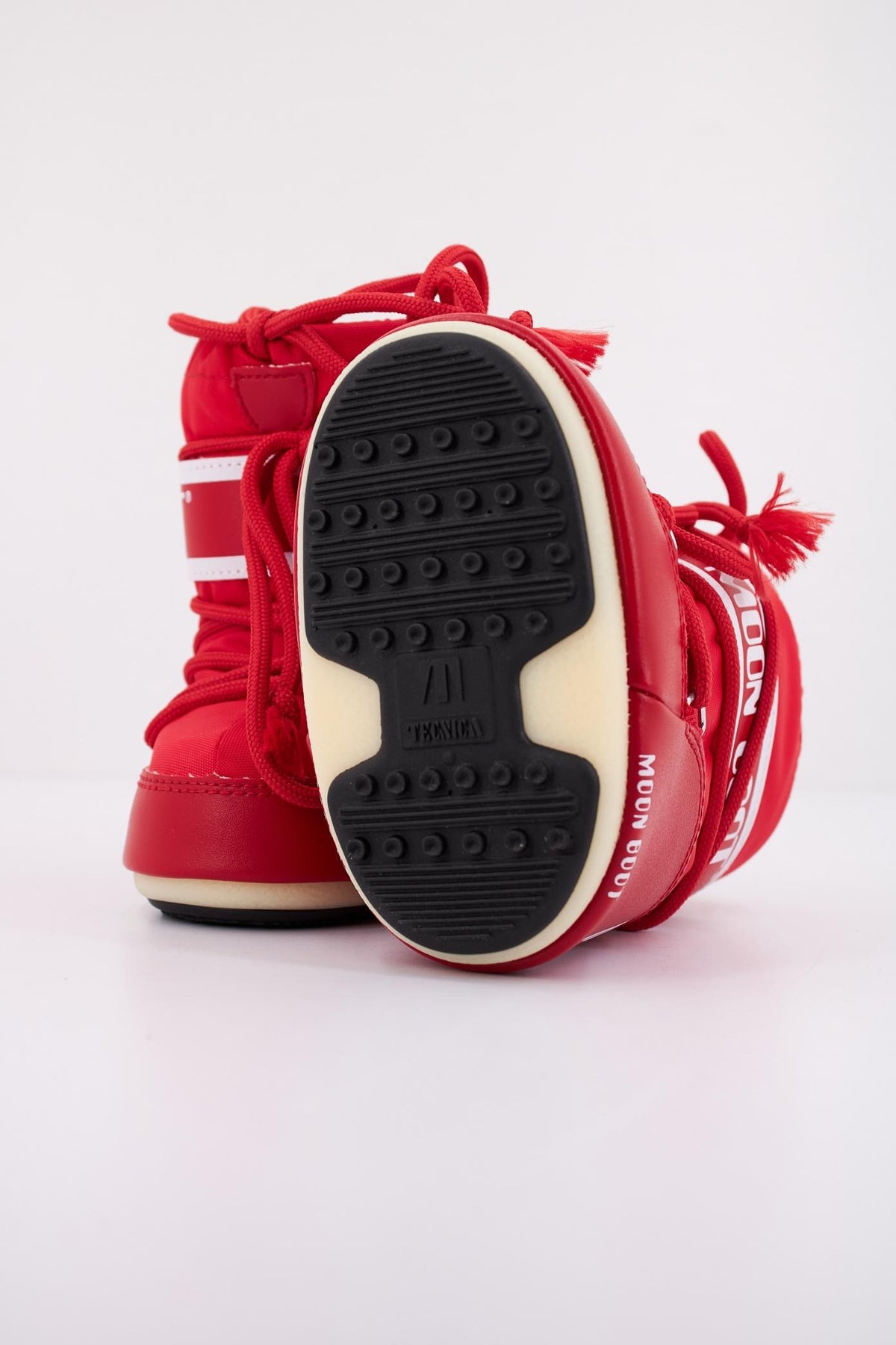 MOON BOOT ICON MINI NYLON en color ROJO (5)