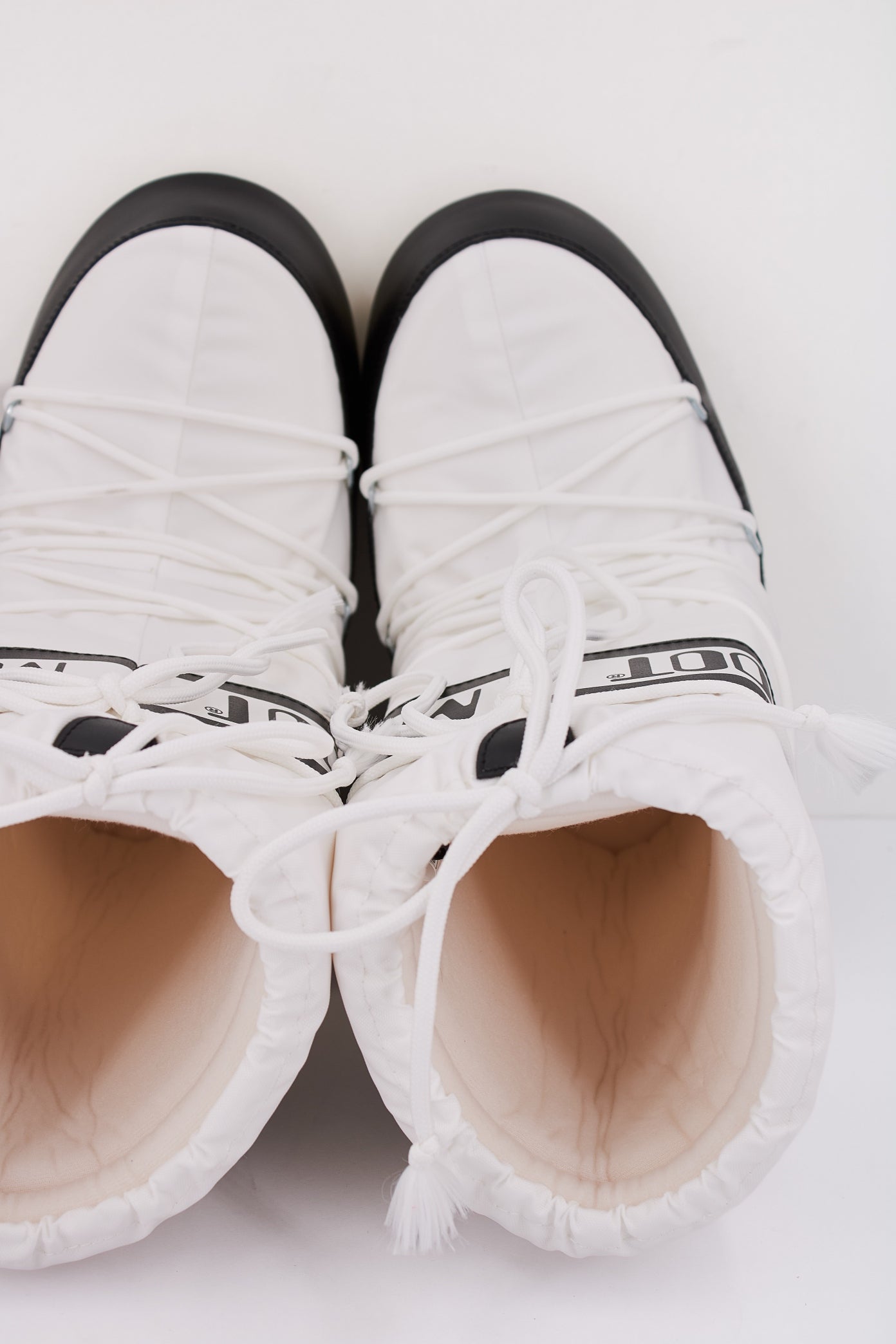 MOON BOOT MB ICON NYLON en color BLANCO (3)