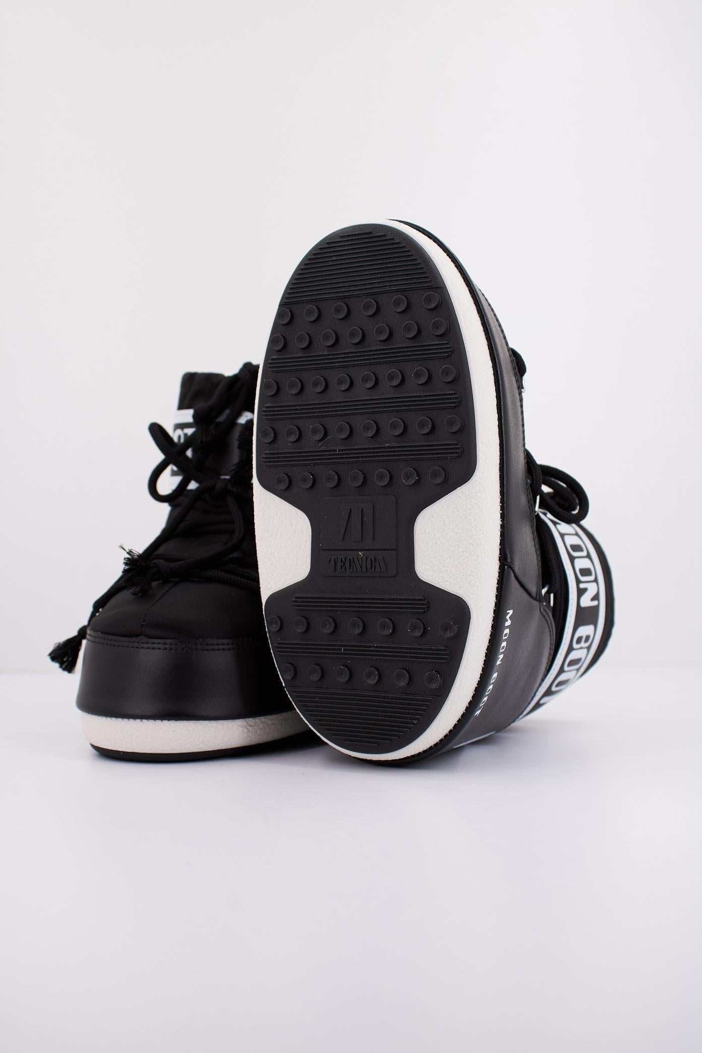 MOON BOOT MB ICON LOW NY en color NEGRO (5)