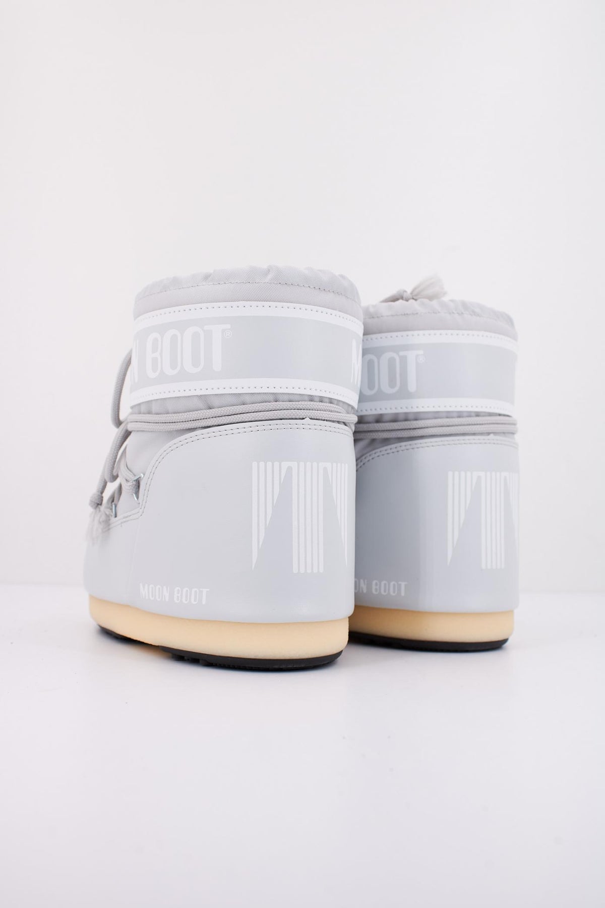 MOON BOOT ICON LOW NYLON K en color GRIS (4)
