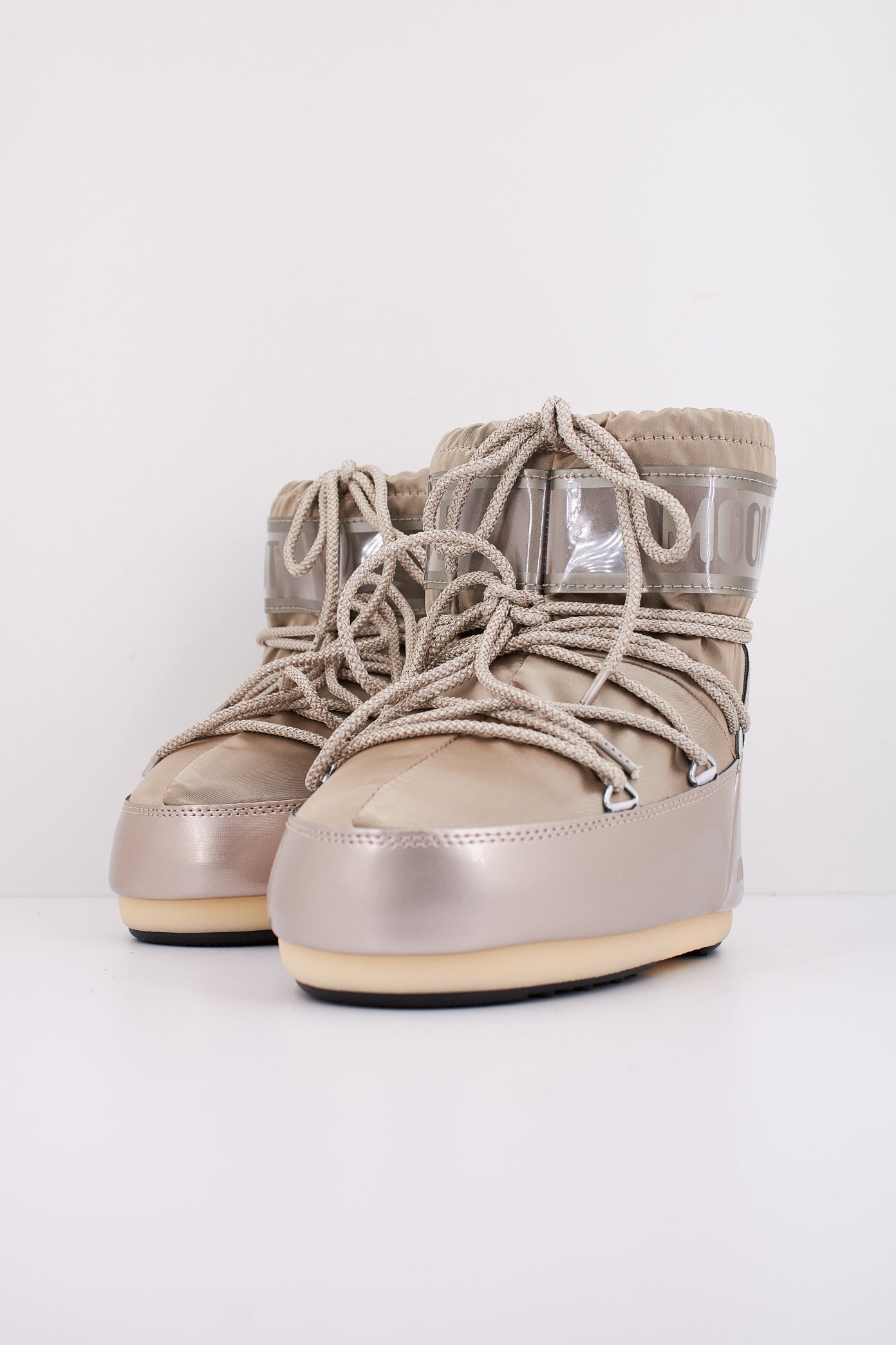 MOON BOOT MB ICON LOW GLANC en color BRONCE (2)
