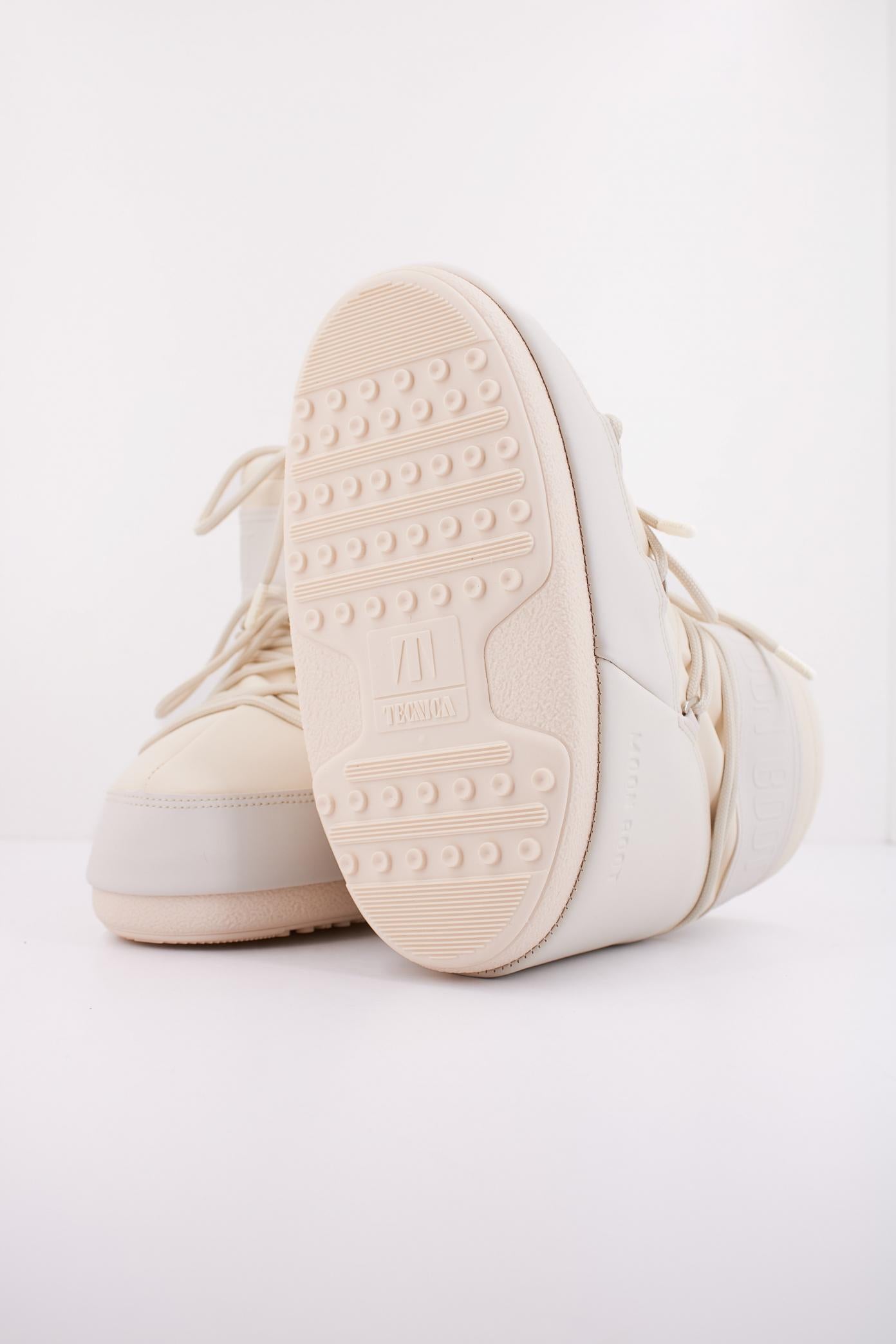 MOON BOOT MB ICON LOW RUBBE en color BLANCO (5)