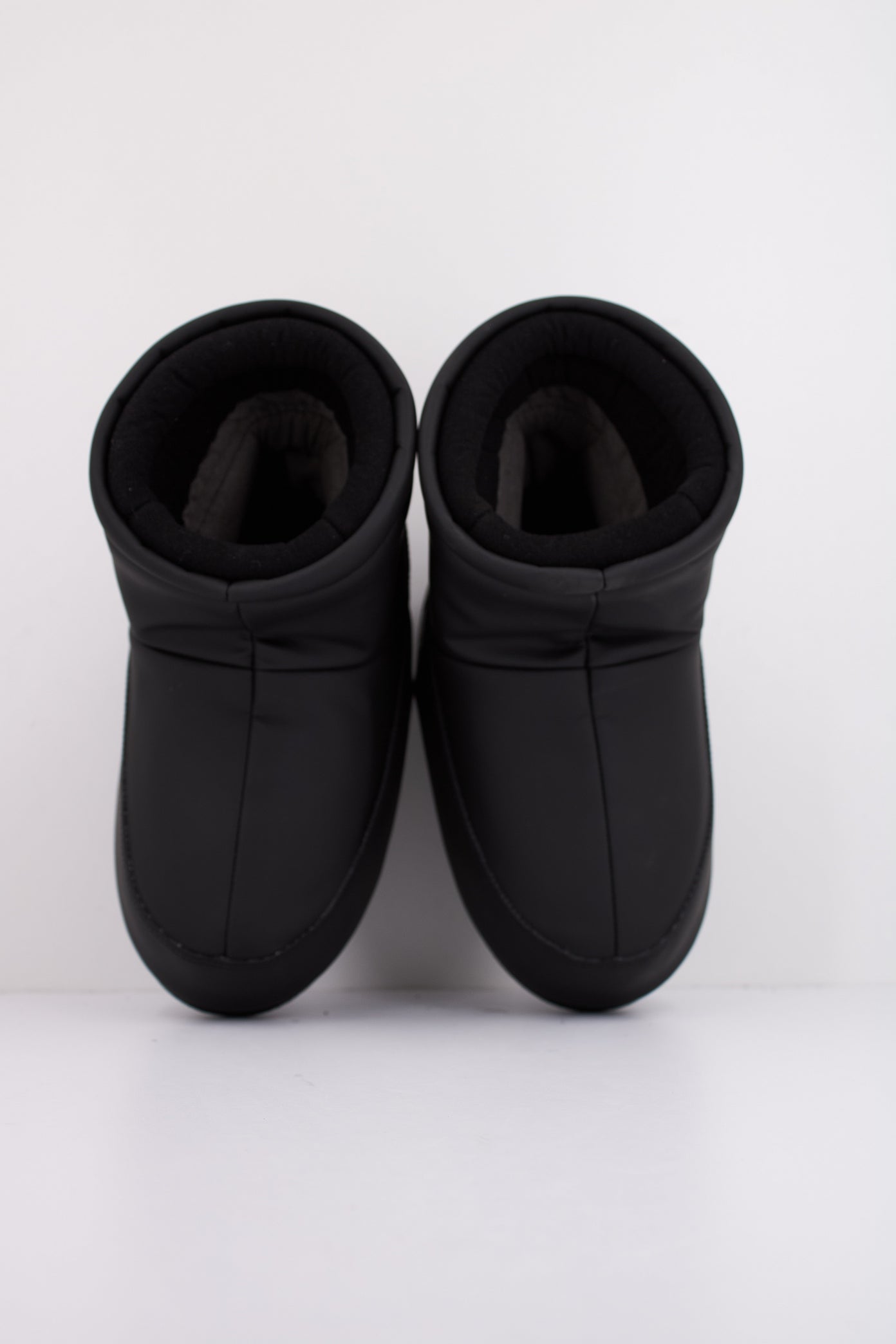 MOON BOOT en color NEGRO (3)