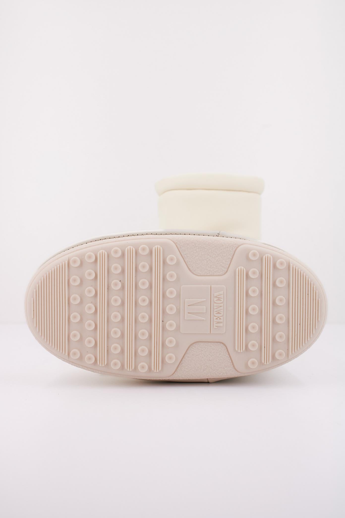 MOON BOOT MB ICON LOW NOLA en color BEIS (5)