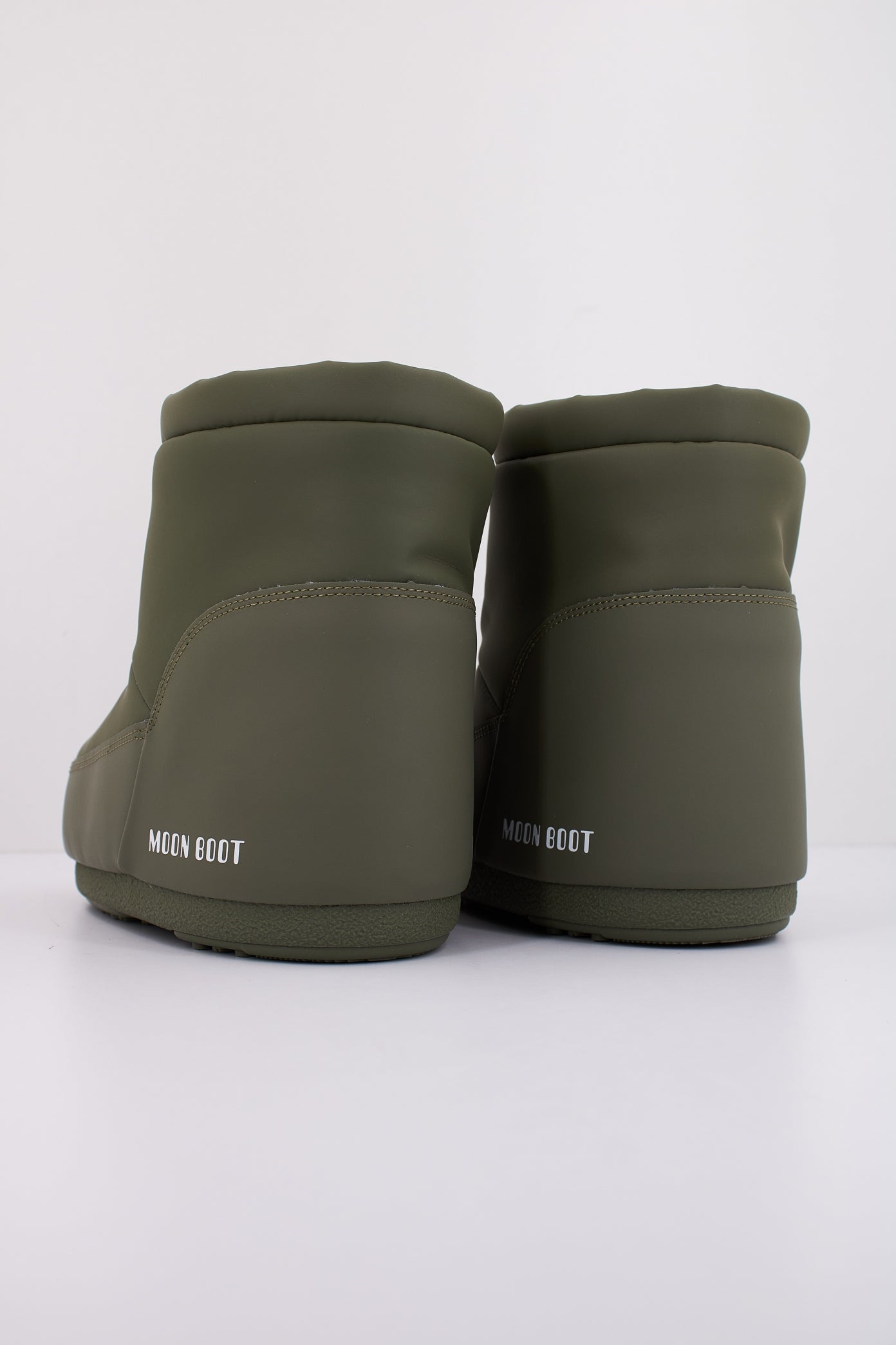 MOON BOOT MB ICON LOW NOLAC en color VERDE (4)