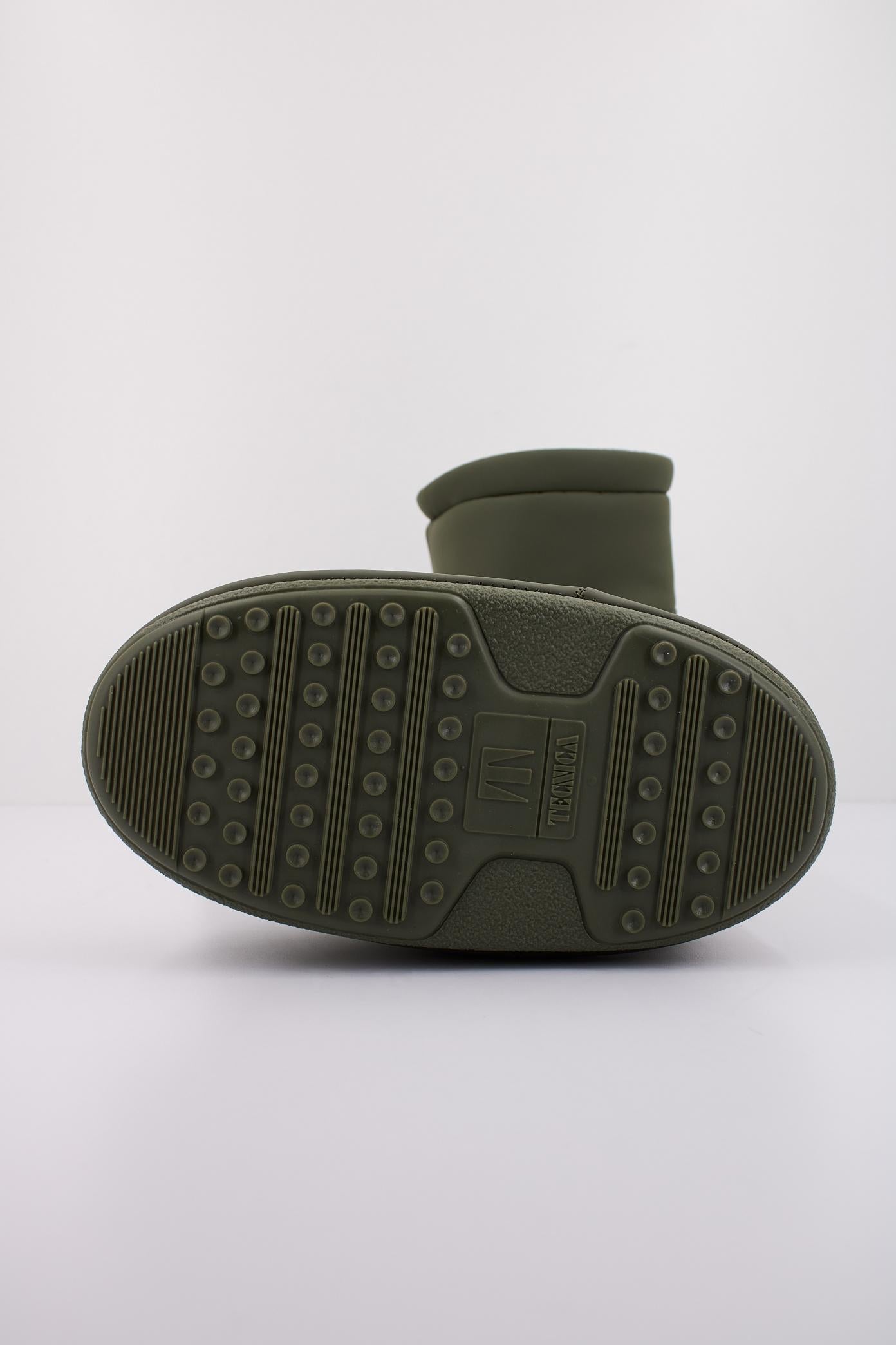 MOON BOOT MB ICON LOW NOLA en color VERDE (5)