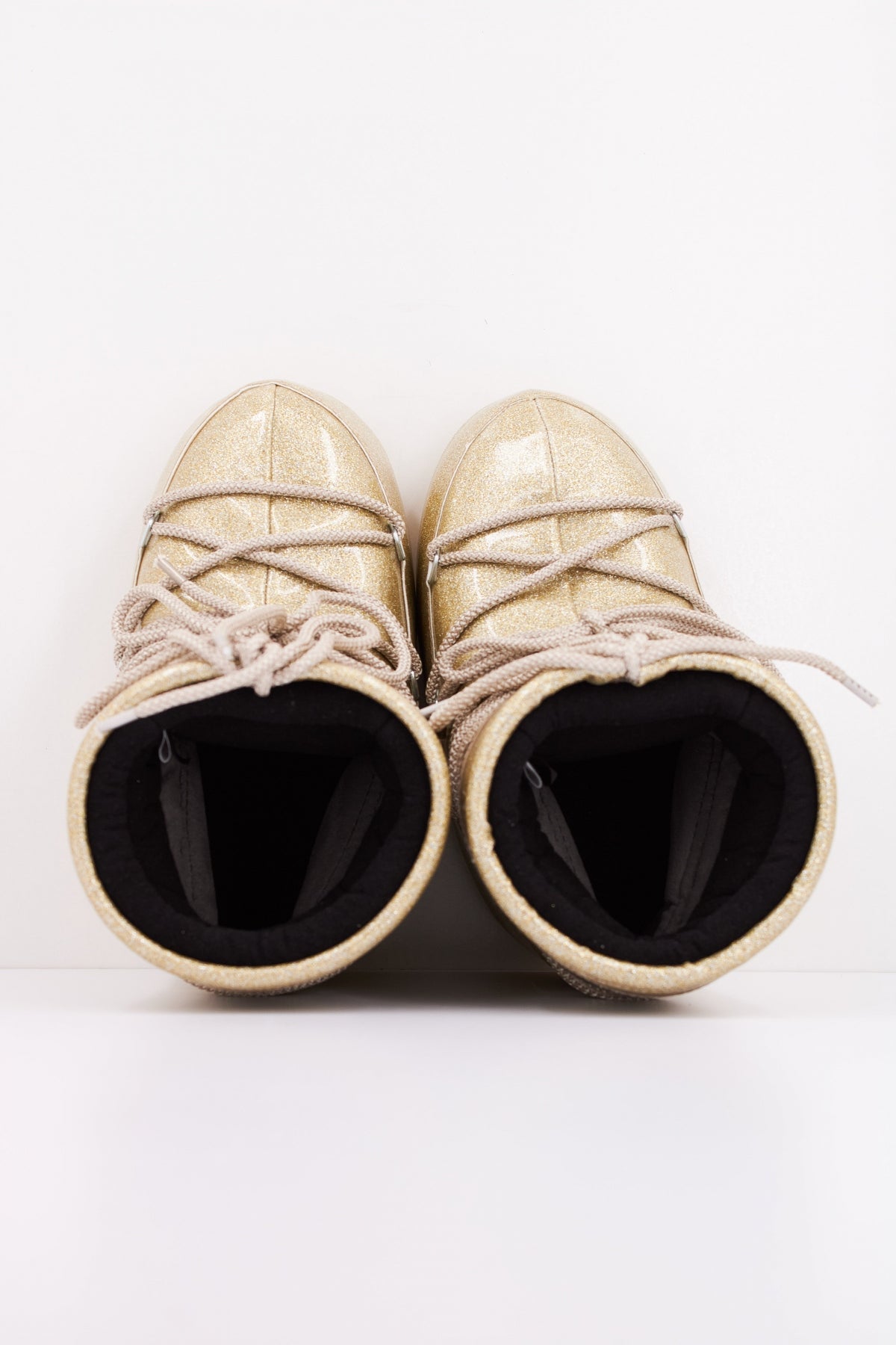 MOON BOOT MB ICON LOW GLIT en color ORO  (3)
