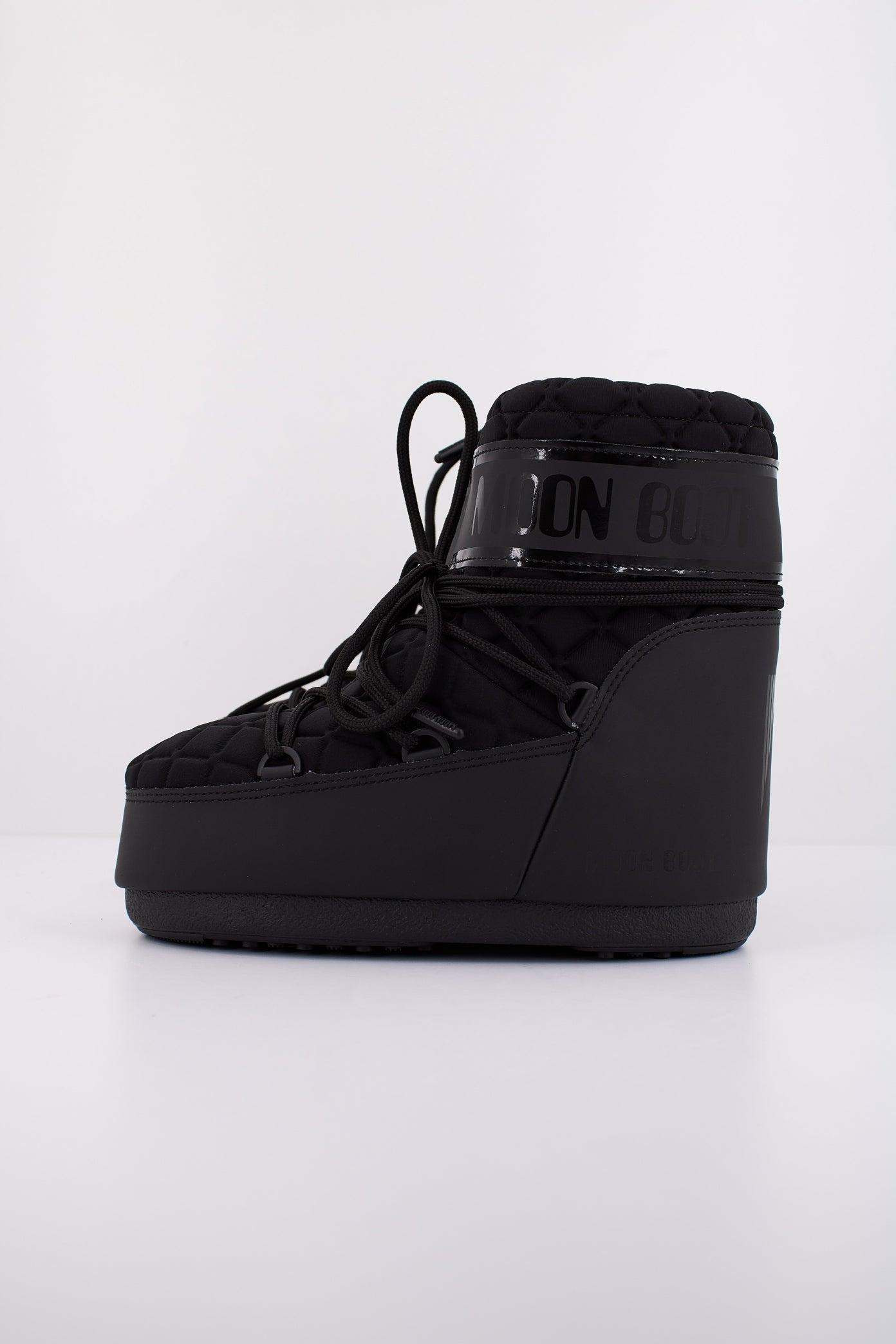 MOON BOOT MB ICON LOW QUILT en color NEGRO (1)