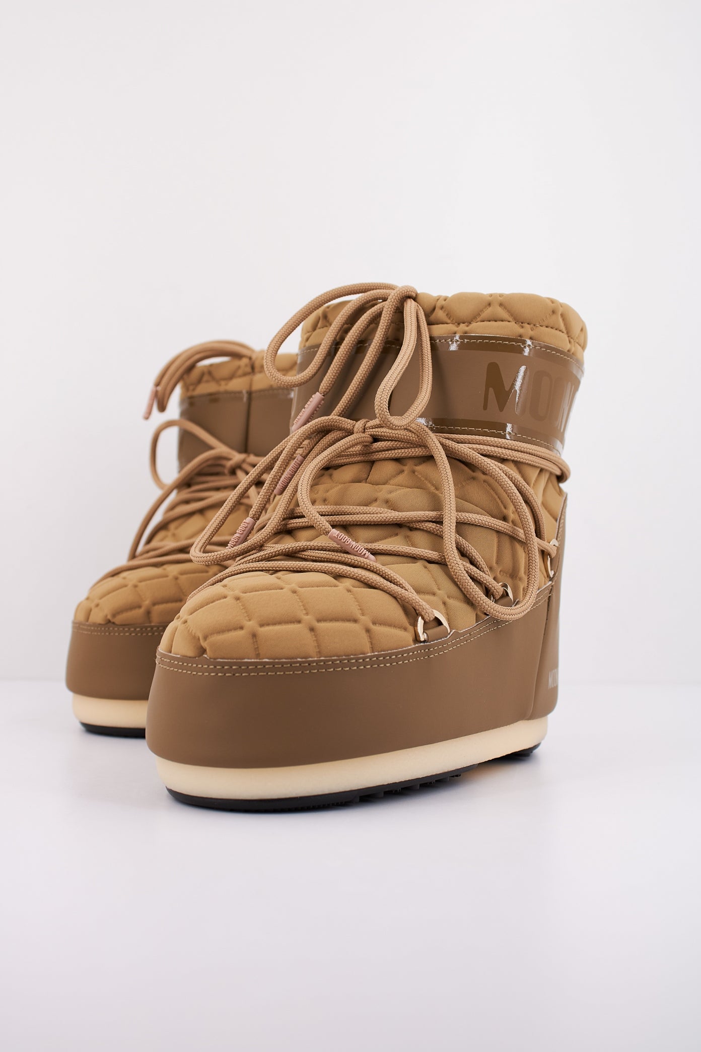 MOON BOOT MB ICON LOW QUILT en color MARRON (2)