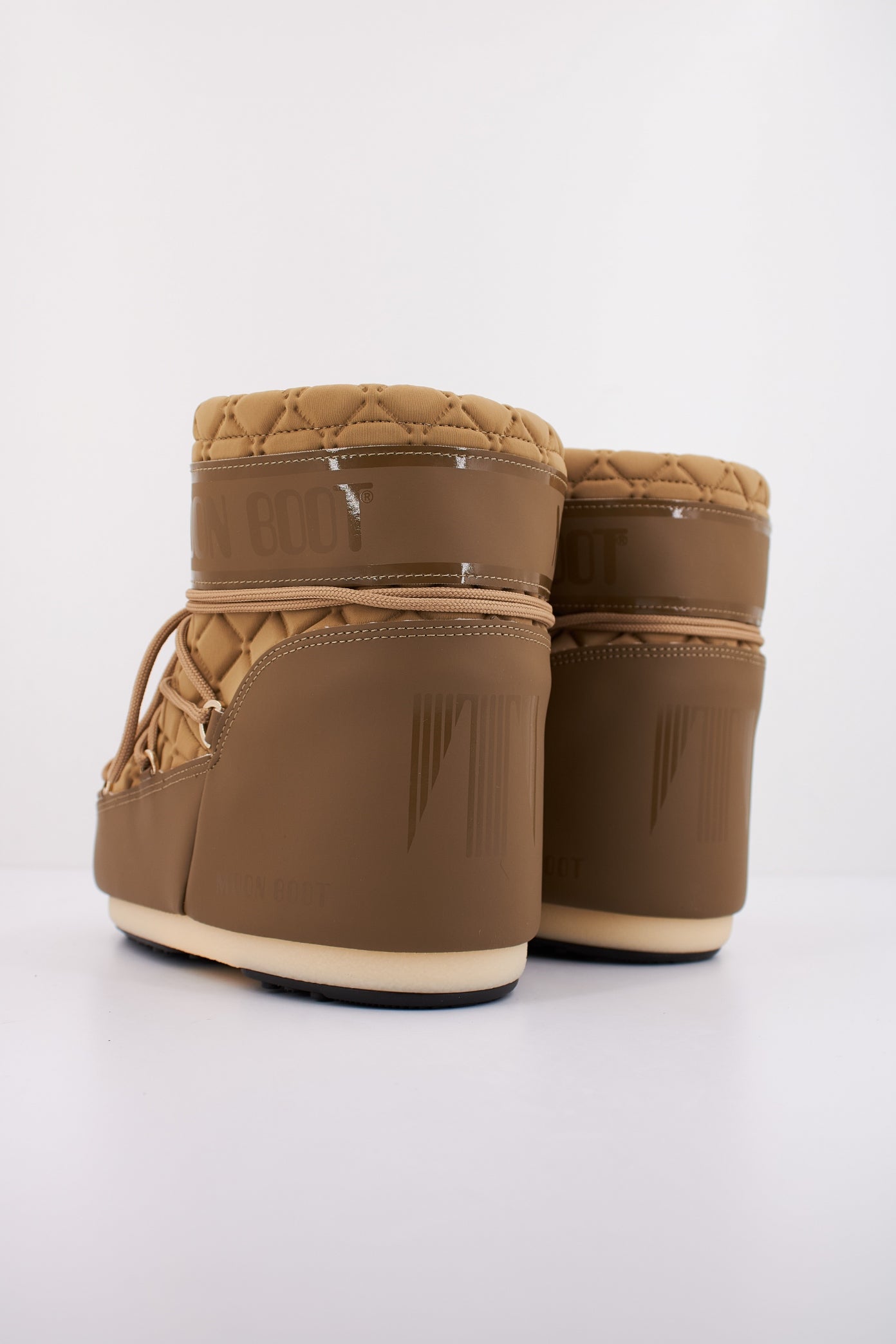 MOON BOOT MB ICON LOW QUILT en color MARRON (4)