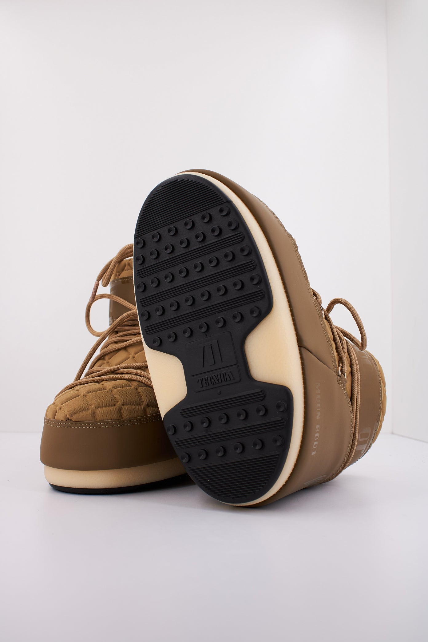 MOON BOOT MB ICON LOW QUILT en color MARRON (5)