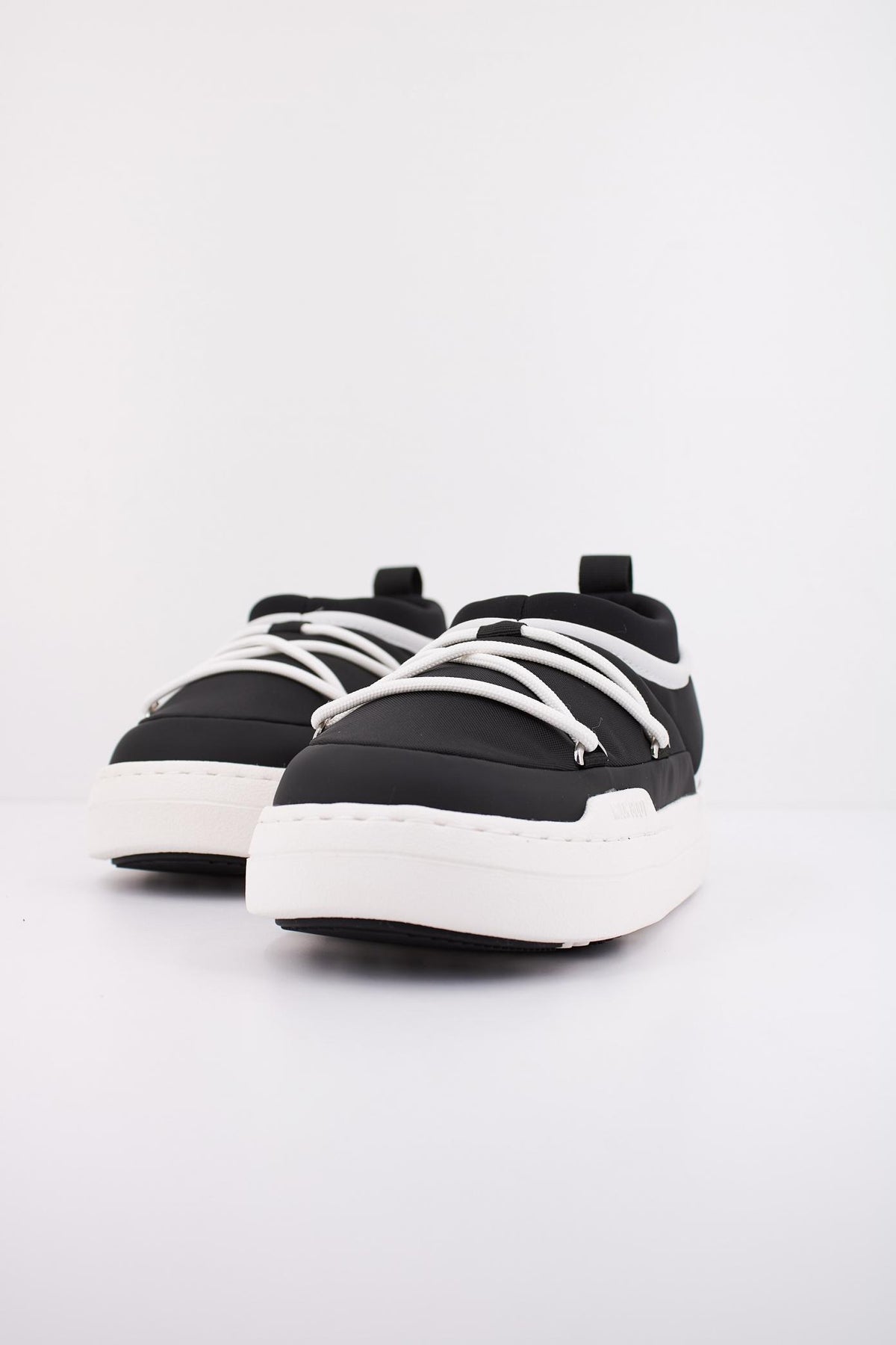 MOON BOOT PARK ICON en color NEGRO (2)