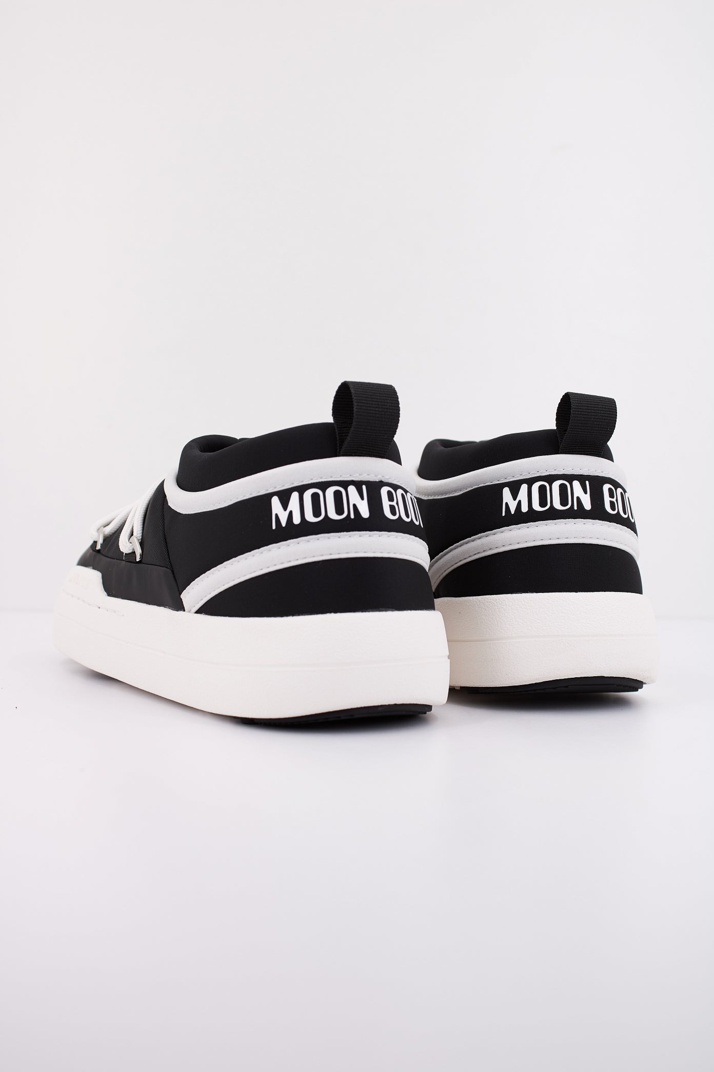 MOON BOOT MB PARK ICON en color NEGRO (4)