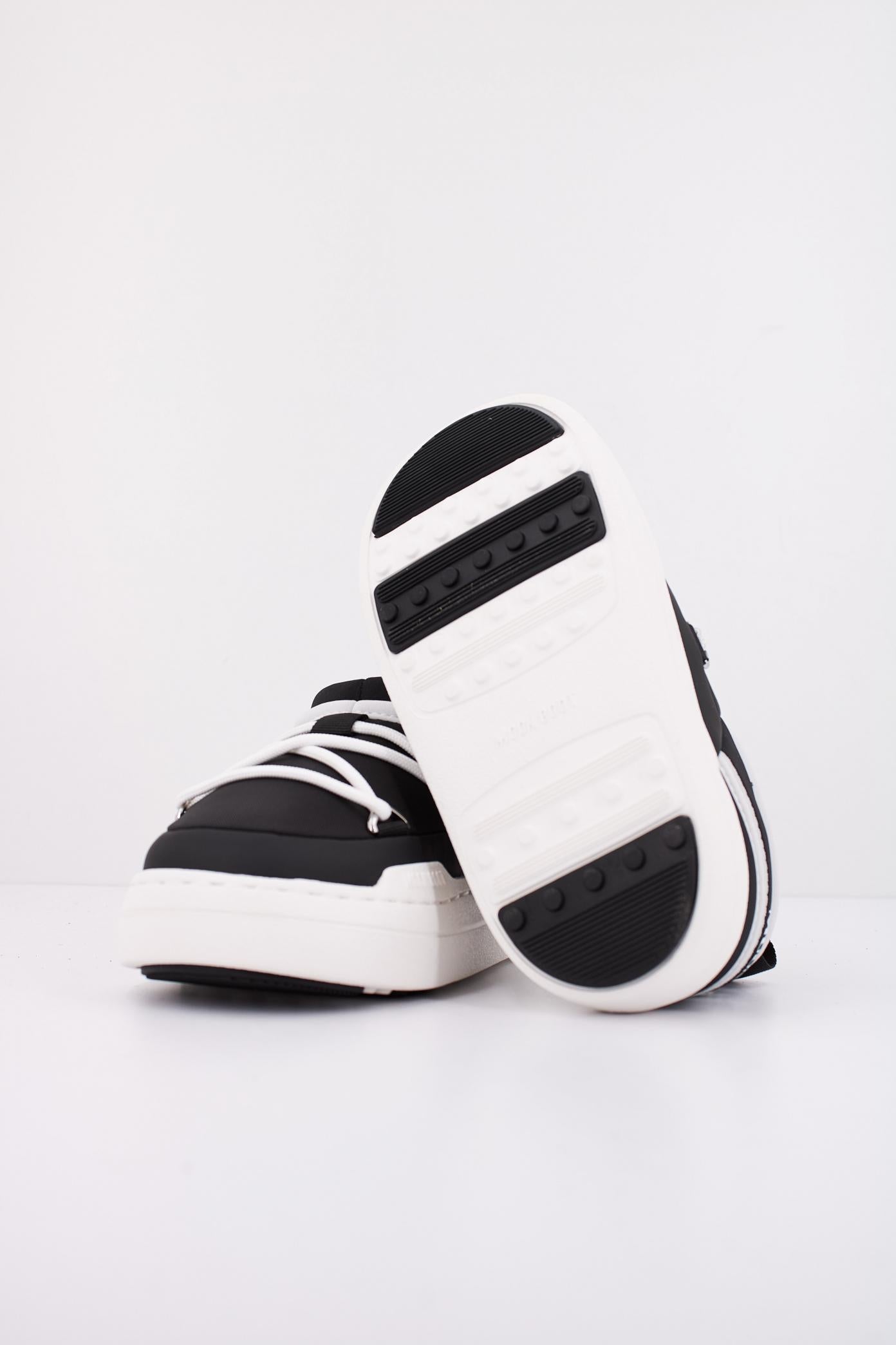 MOON BOOT MB JR PARK ICON en color NEGRO (5)