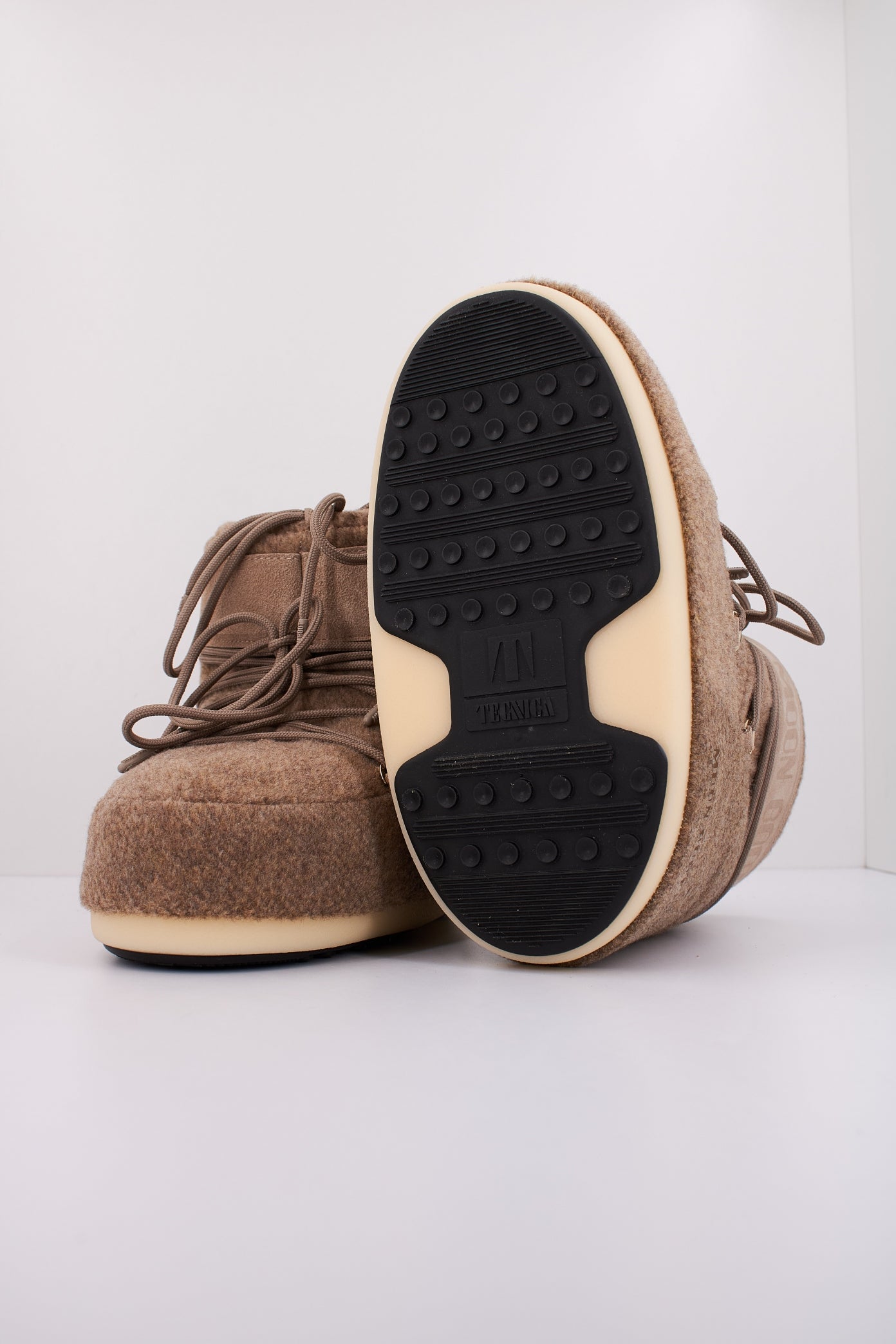 MOON BOOT MB ICON LOW FELT en color MARRON (5)
