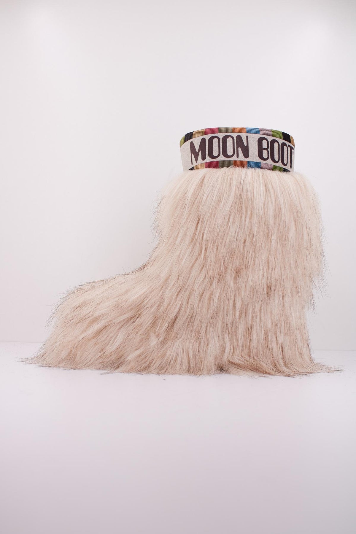 MOON BOOT ICON YETI MID en color BLANCO (1)