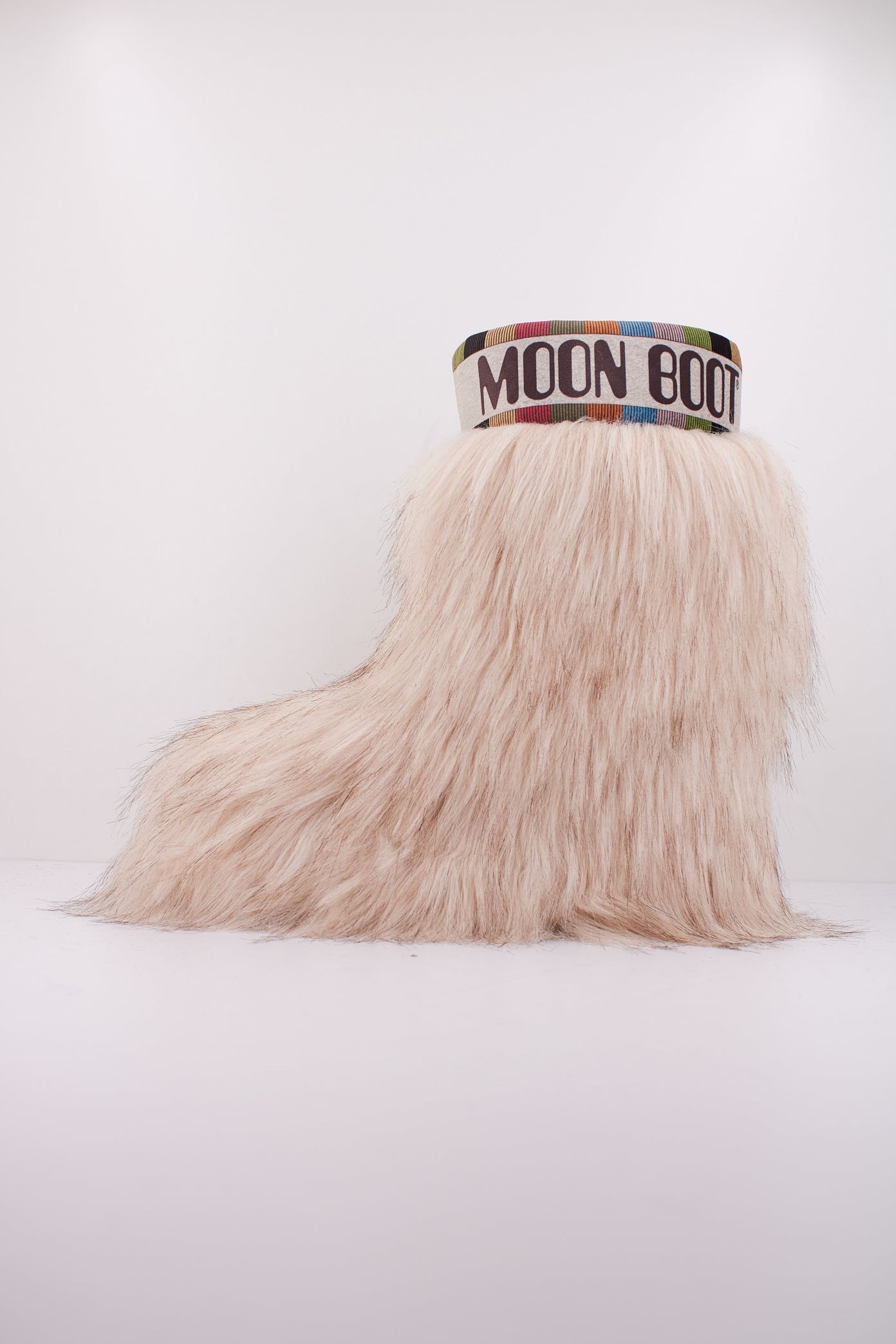MOON BOOT ICON YETI MID en color BLANCO (1)