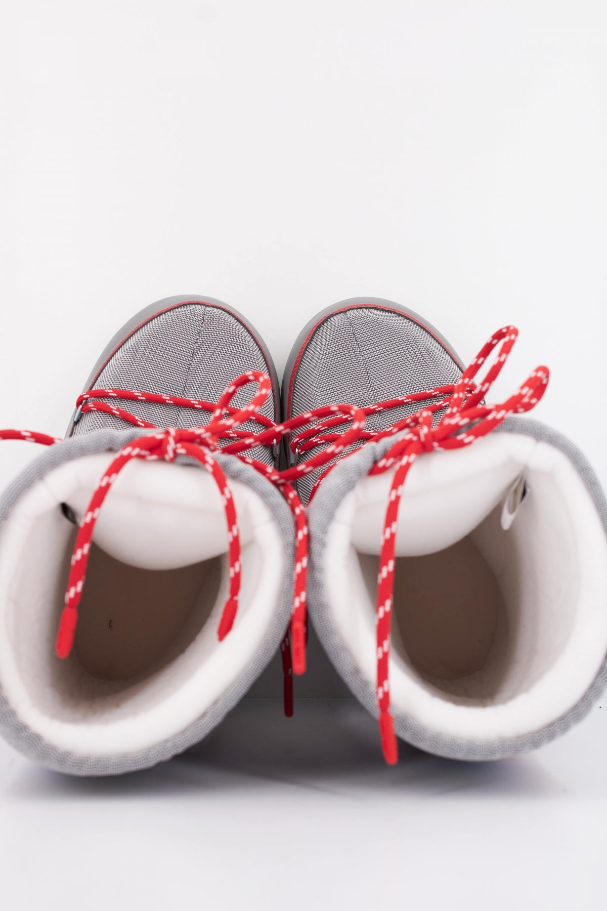 MOON BOOT MB ICON SPACE RACING en color PLATA (3)