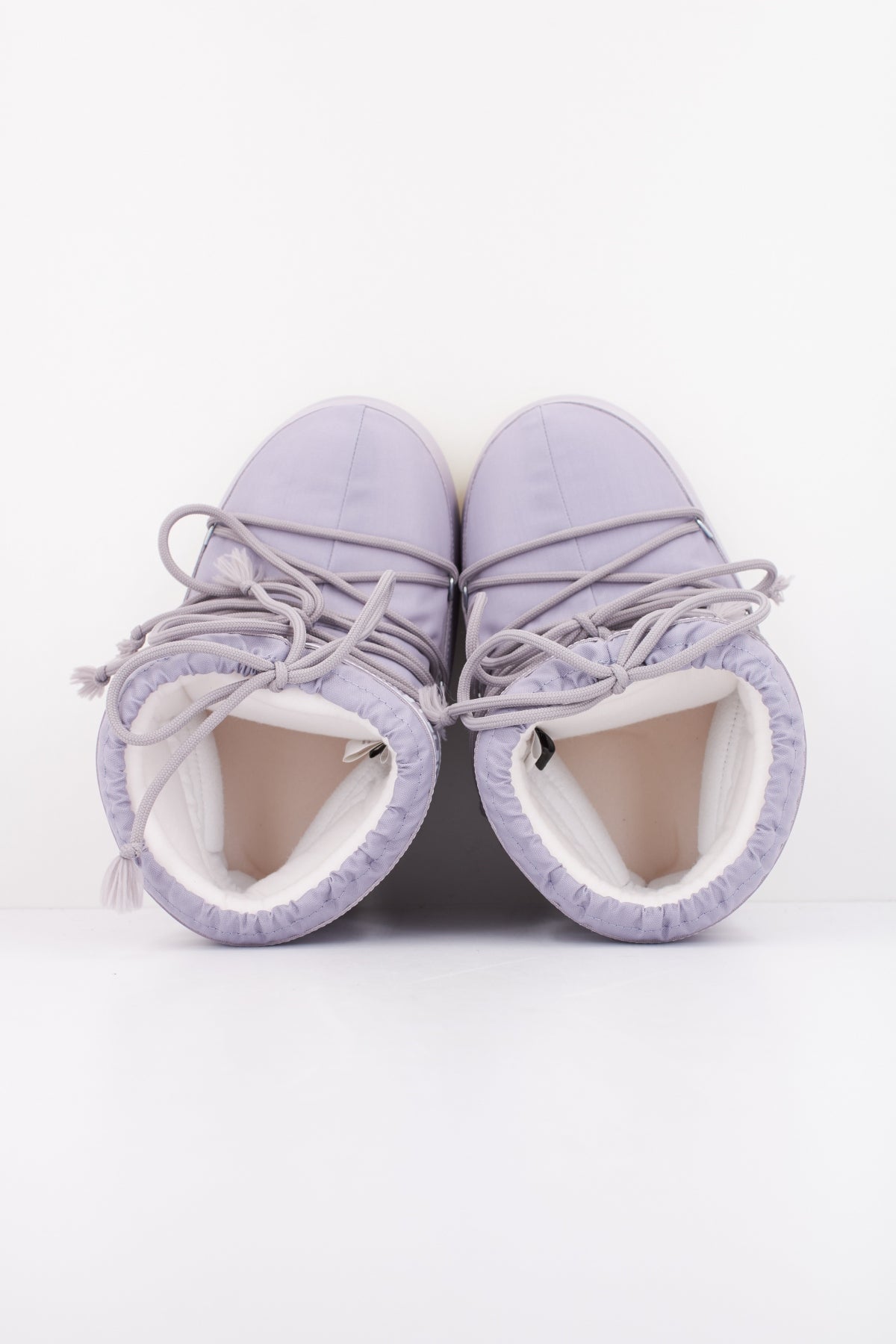 MOON BOOT MB ICON LOW NYLON en color VIOLETA (3)