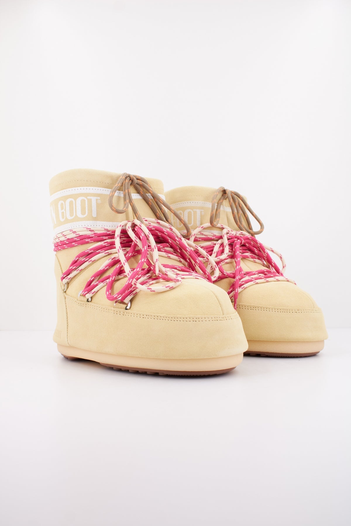 MOON BOOT MB ICON LOW SUEDE LACE en color VERDE (2)