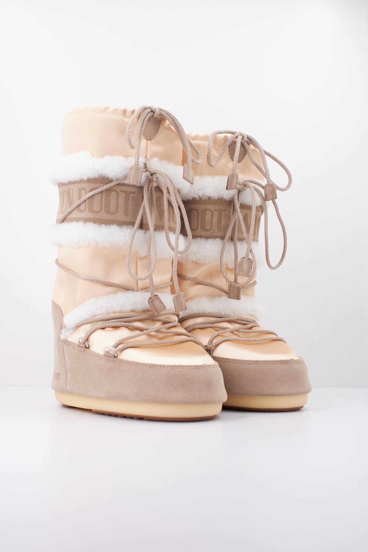 MOON BOOT ICON PEARLY PLUS en color NUDE (2)